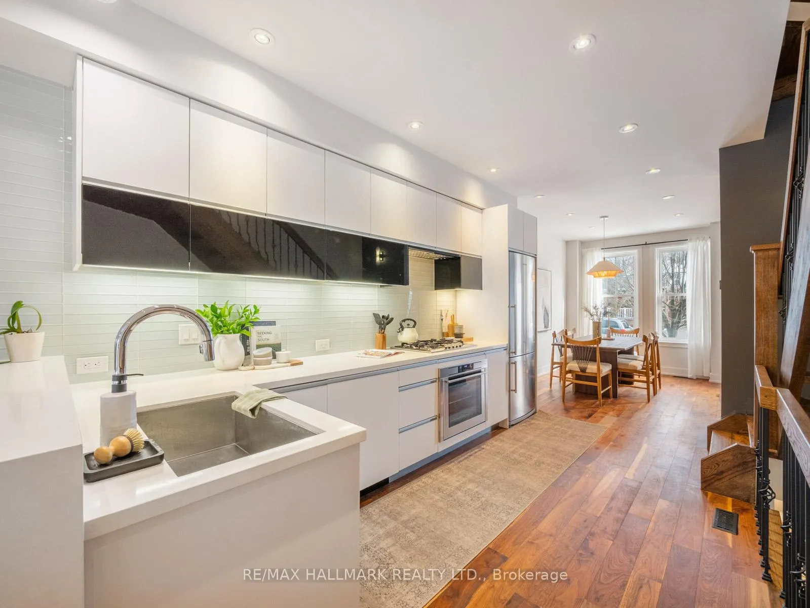 Photo 12 of 246B Scarborough Road, Toronto, East End-Danforth — HOMEH