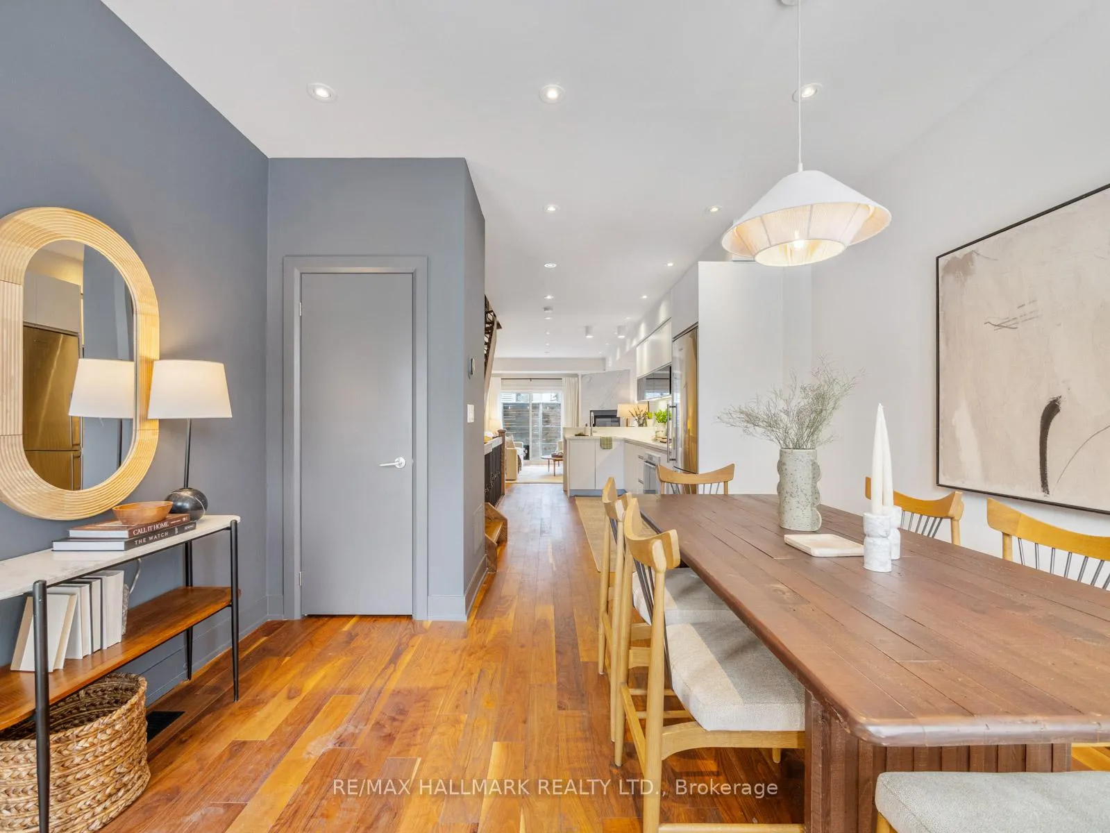 Photo 15 of 246B Scarborough Road, Toronto, East End-Danforth — HOMEH