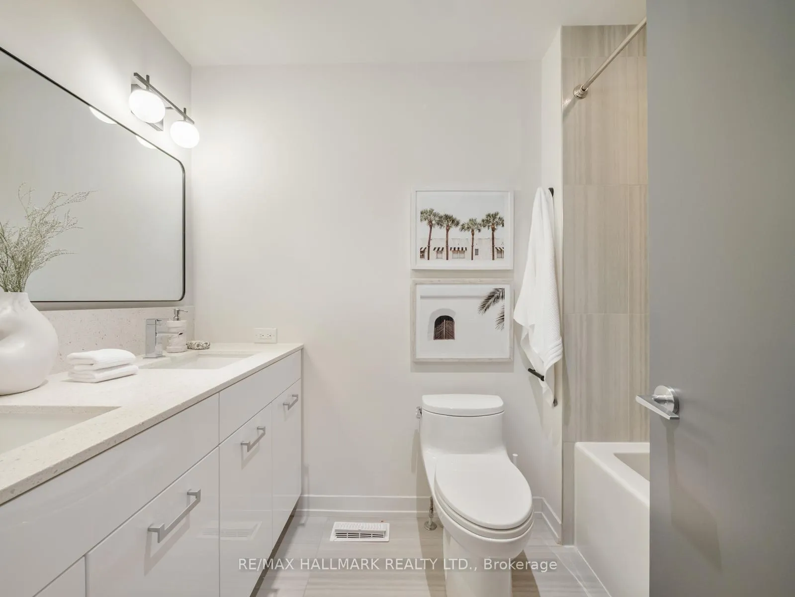 Photo 24 of 246B Scarborough Road, Toronto, East End-Danforth — HOMEH