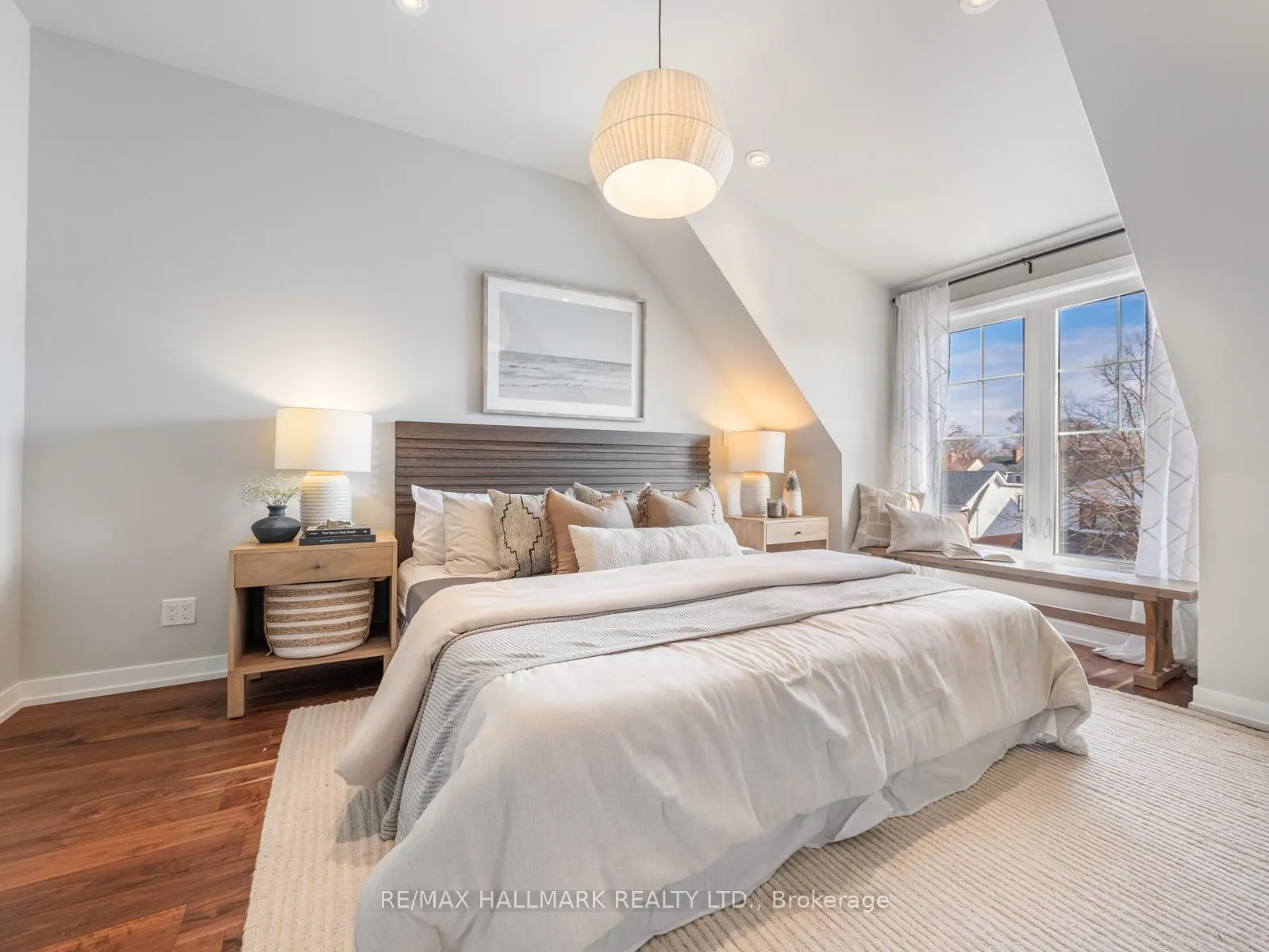 Photo 27 of 246B Scarborough Road, Toronto, East End-Danforth — HOMEH