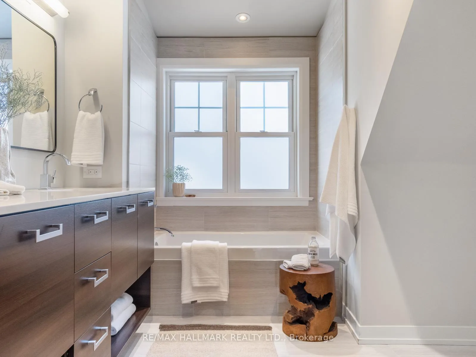 Photo 32 of 246B Scarborough Road, Toronto, East End-Danforth — HOMEH