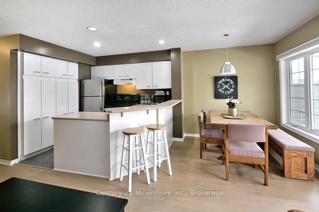 Photo 6 of Unit 20, 162 Settlers Way, Blue Mountains — HOMEH