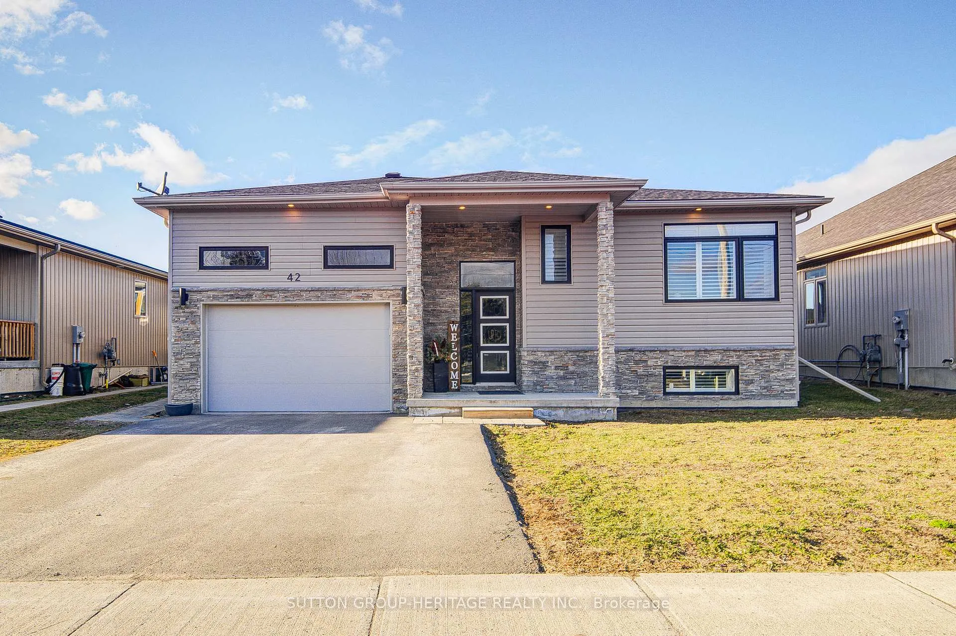 Photo 1 of 42 McFarland Drive, Belleville, Belleville Ward — HOMEH