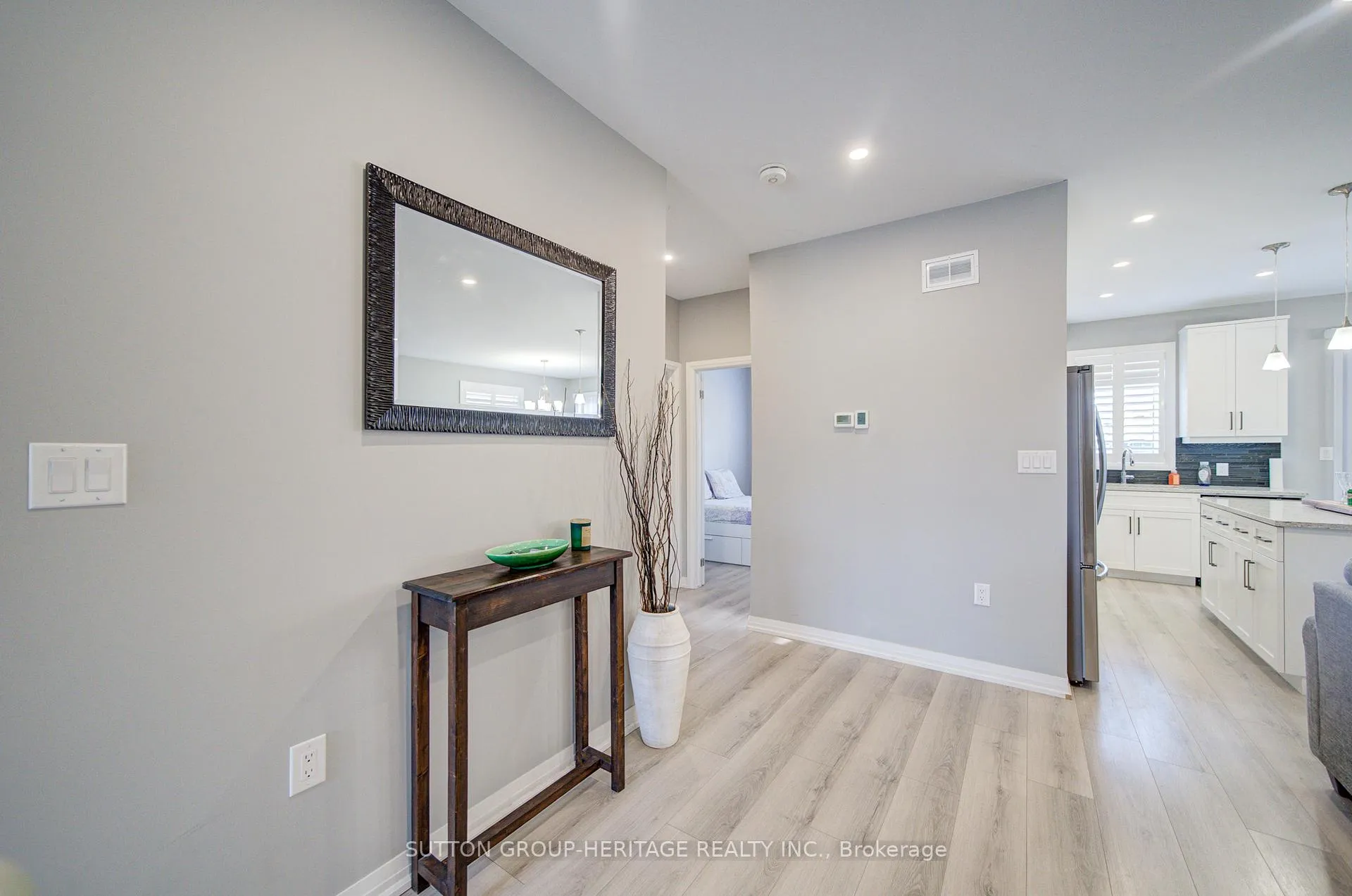 Photo 4 of 42 McFarland Drive, Belleville, Belleville Ward — HOMEH