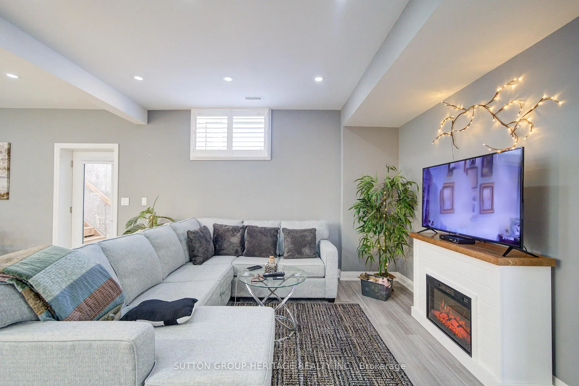 Photo 26 of 42 McFarland Drive, Belleville, Belleville Ward — HOMEH