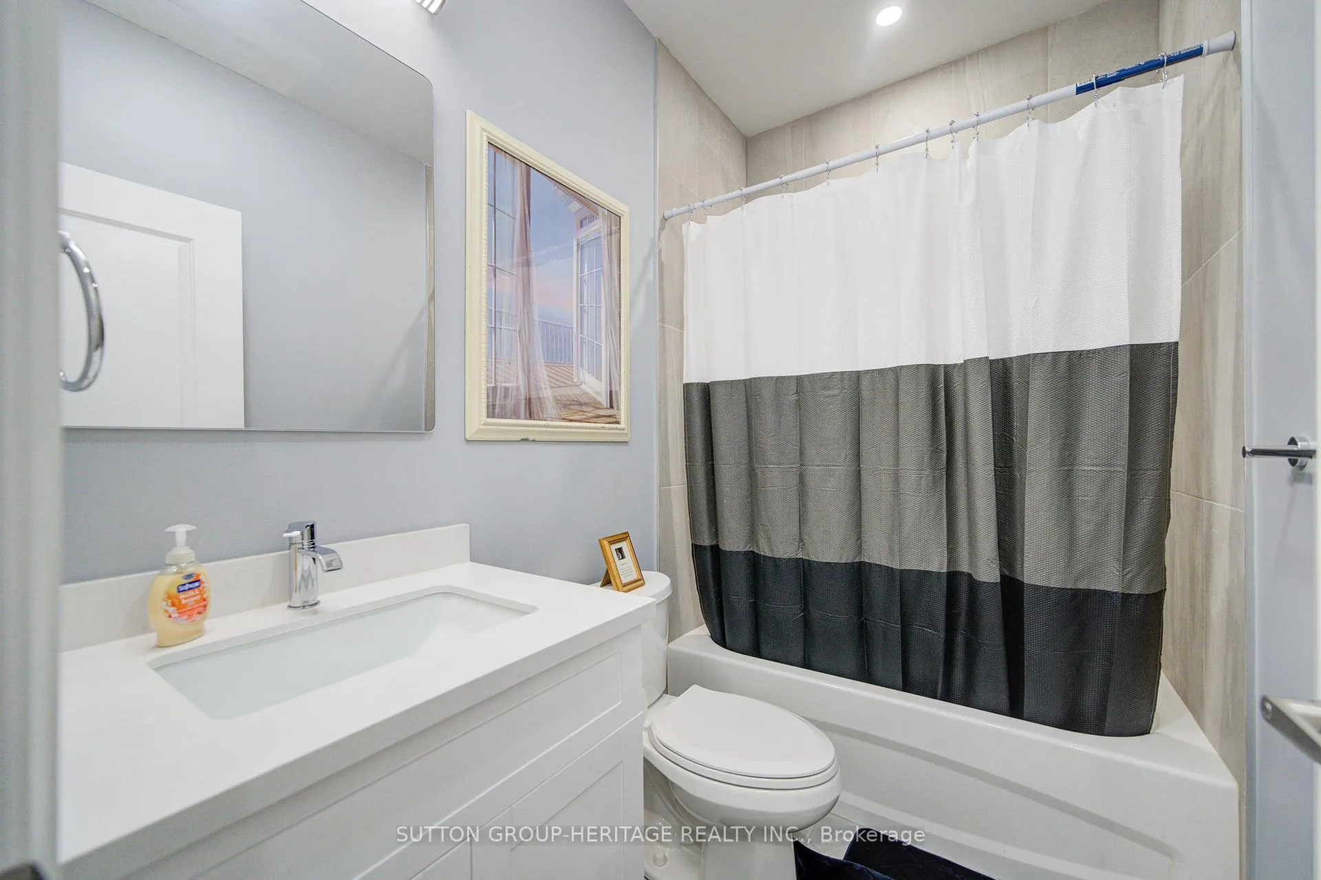 Photo 30 of 42 McFarland Drive, Belleville, Belleville Ward — HOMEH
