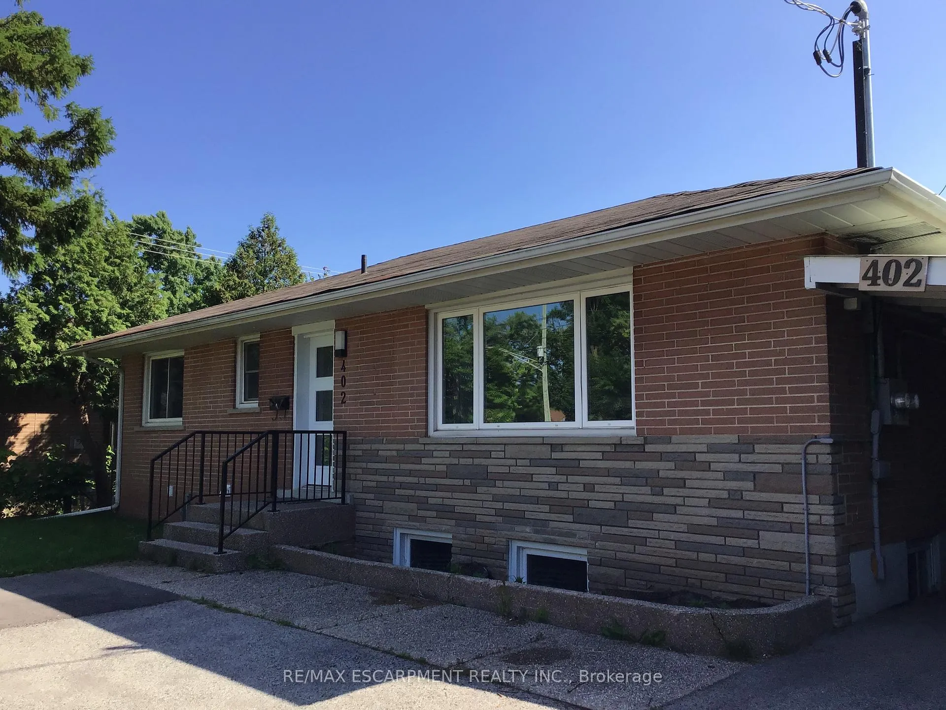 Photo 1 of 402 Third Line, Oakville, West — HOMEH