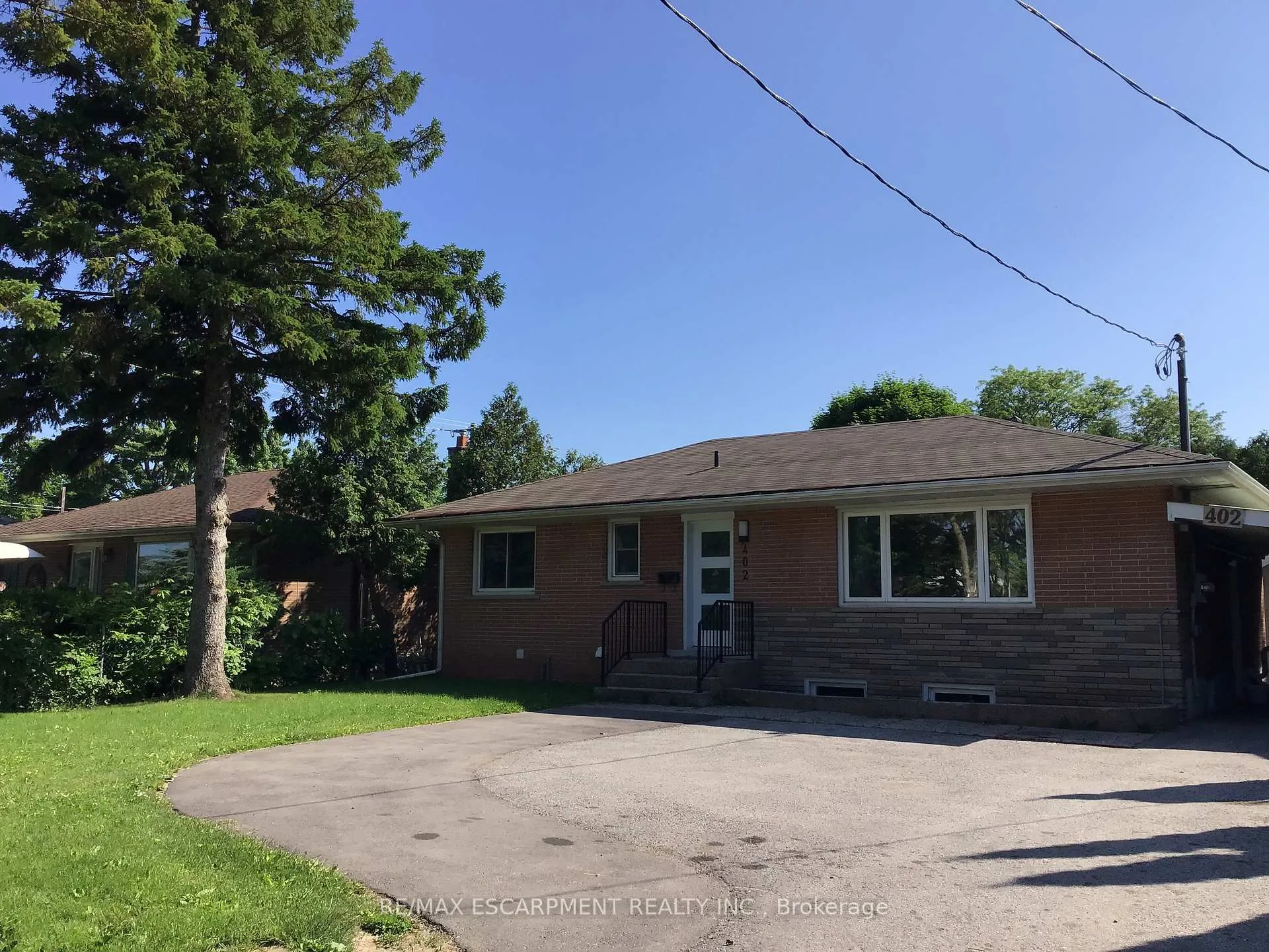 Photo 2 of 402 Third Line, Oakville, West — HOMEH