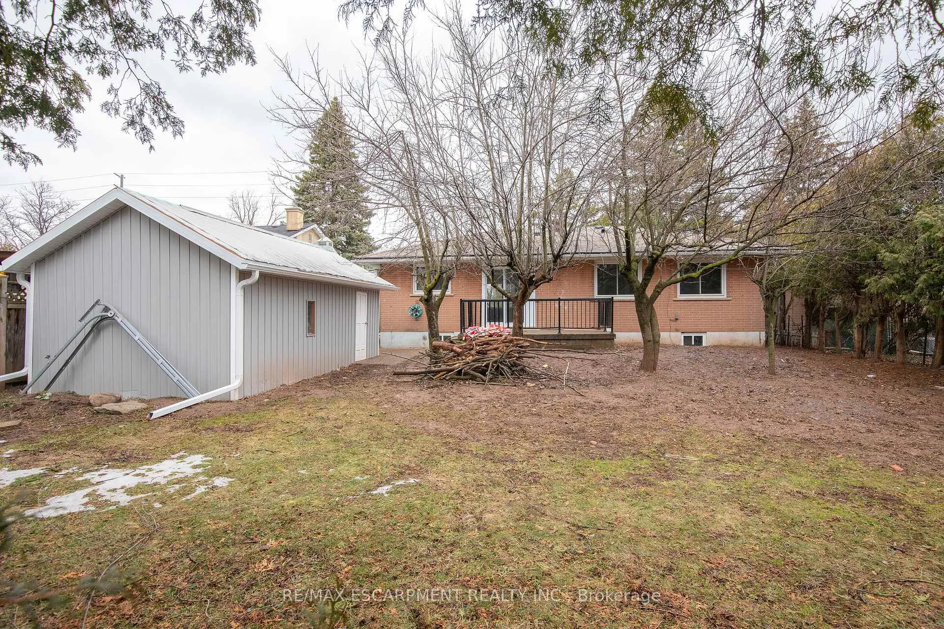 Photo 39 of 402 Third Line, Oakville, West — HOMEH