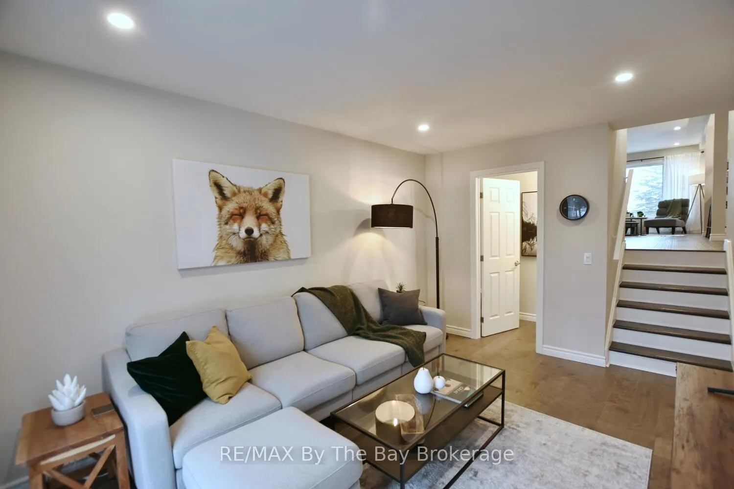 Photo 15 of 556 Spruce Street, Collingwood — HOMEH