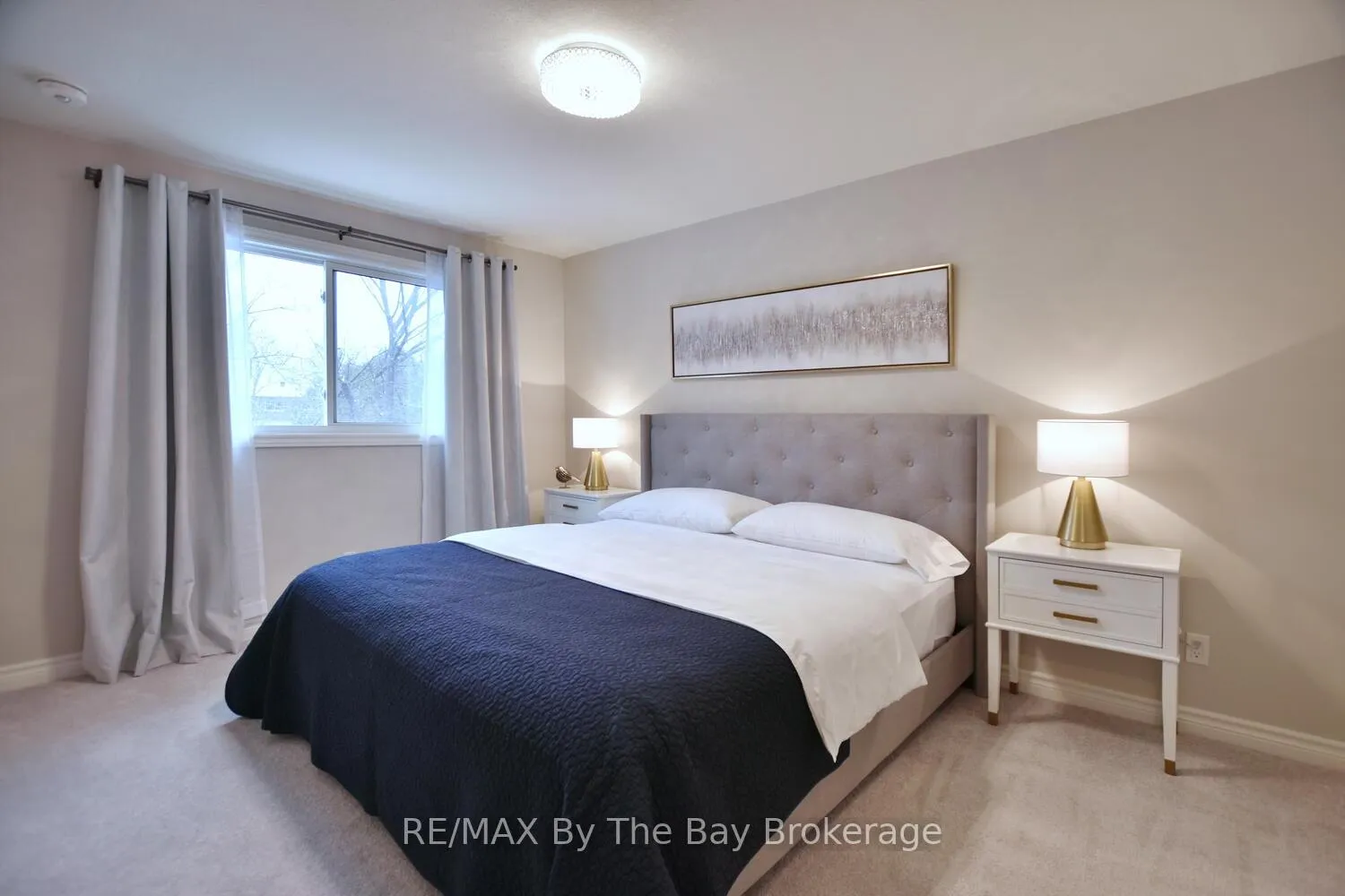 Photo 19 of 556 Spruce Street, Collingwood — HOMEH