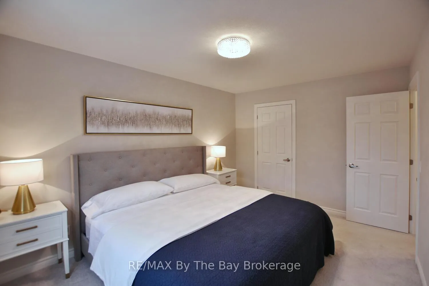 Photo 20 of 556 Spruce Street, Collingwood — HOMEH