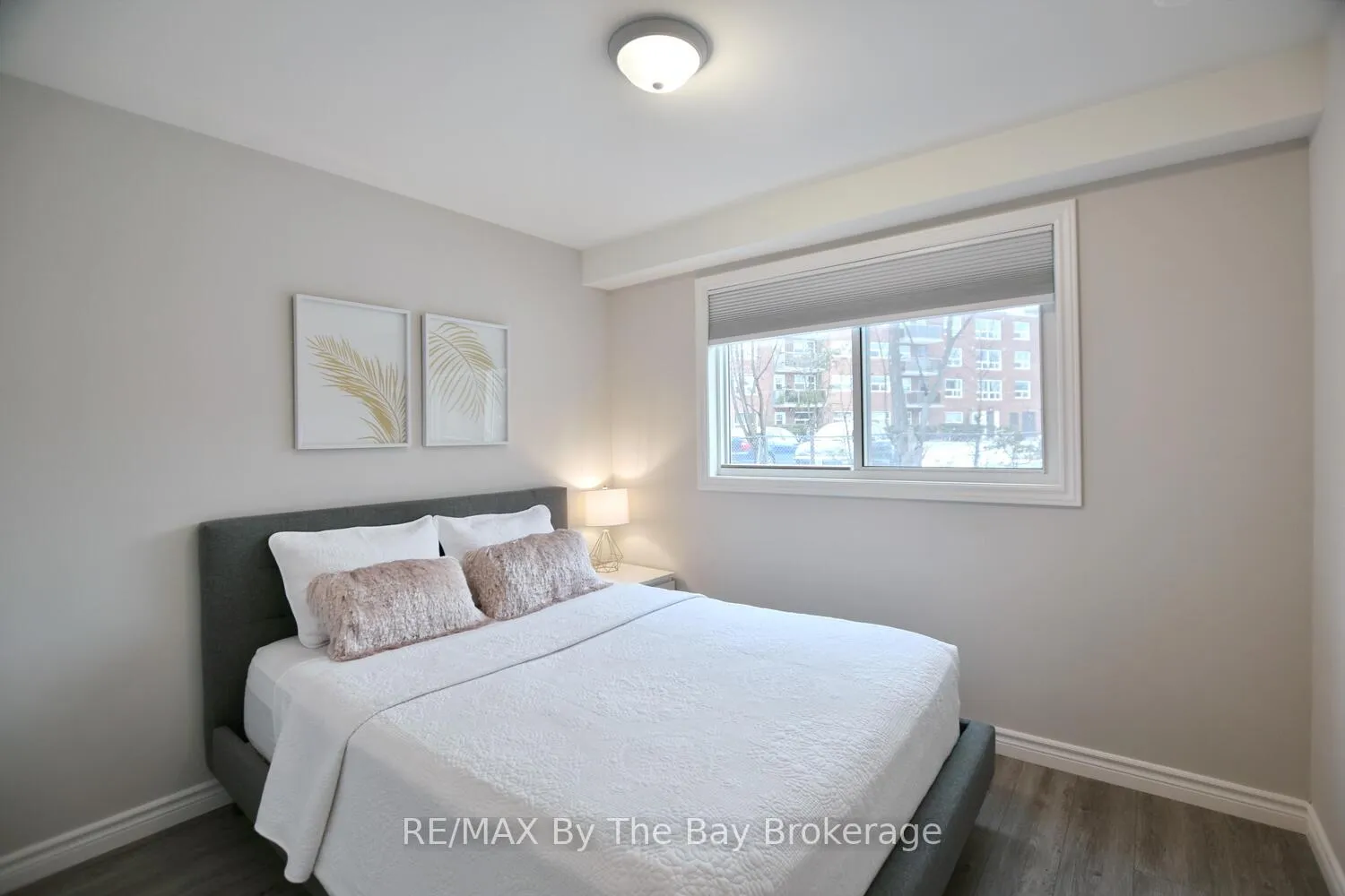 Photo 29 of 556 Spruce Street, Collingwood — HOMEH