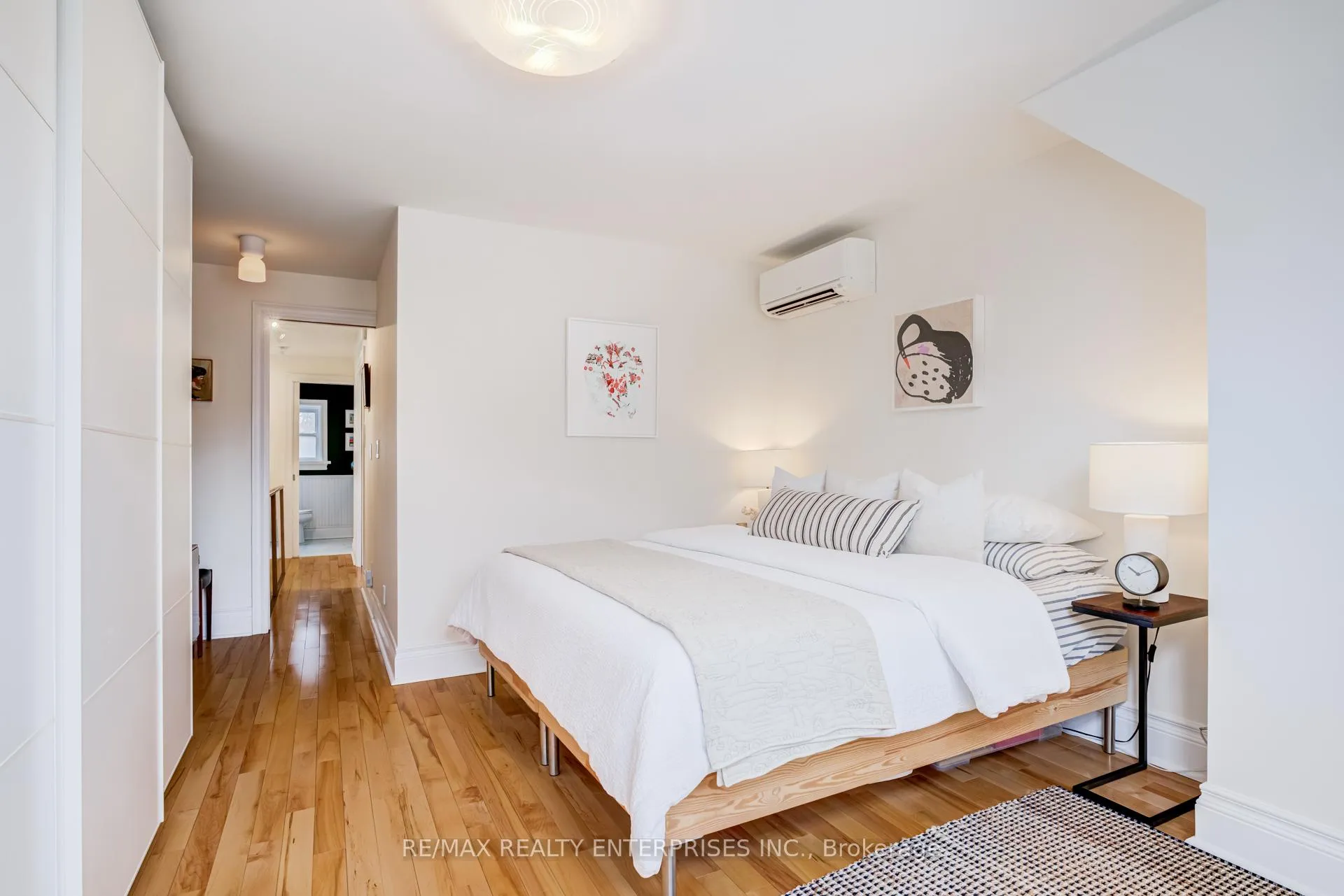 Photo 23 of 37 Kingston Road, Toronto, The Beaches — HOMEH