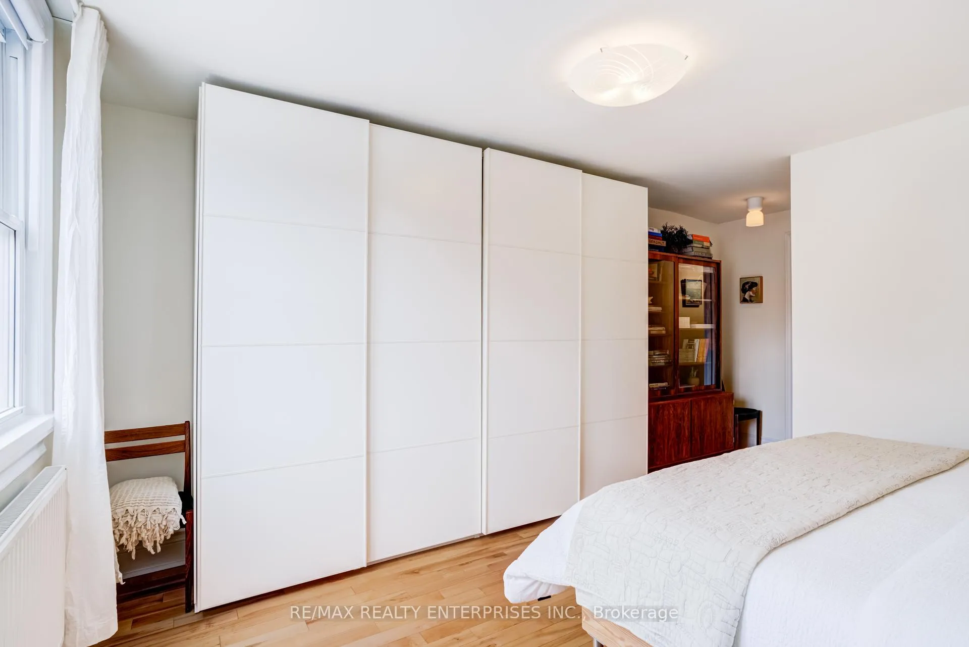 Photo 24 of 37 Kingston Road, Toronto, The Beaches — HOMEH