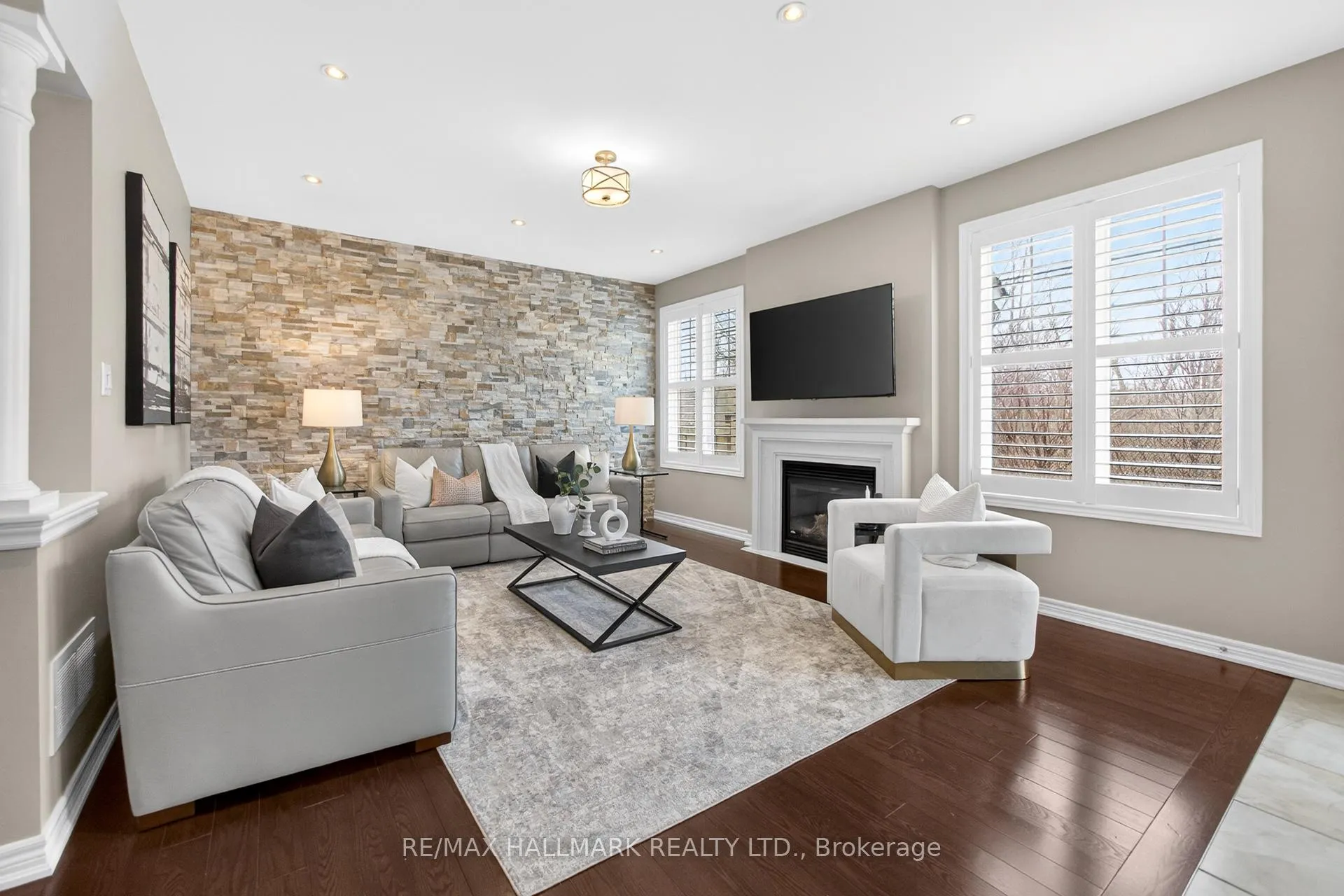 Photo 15 of 358 Malboeuf Court, Milton, Scott — HOMEH
