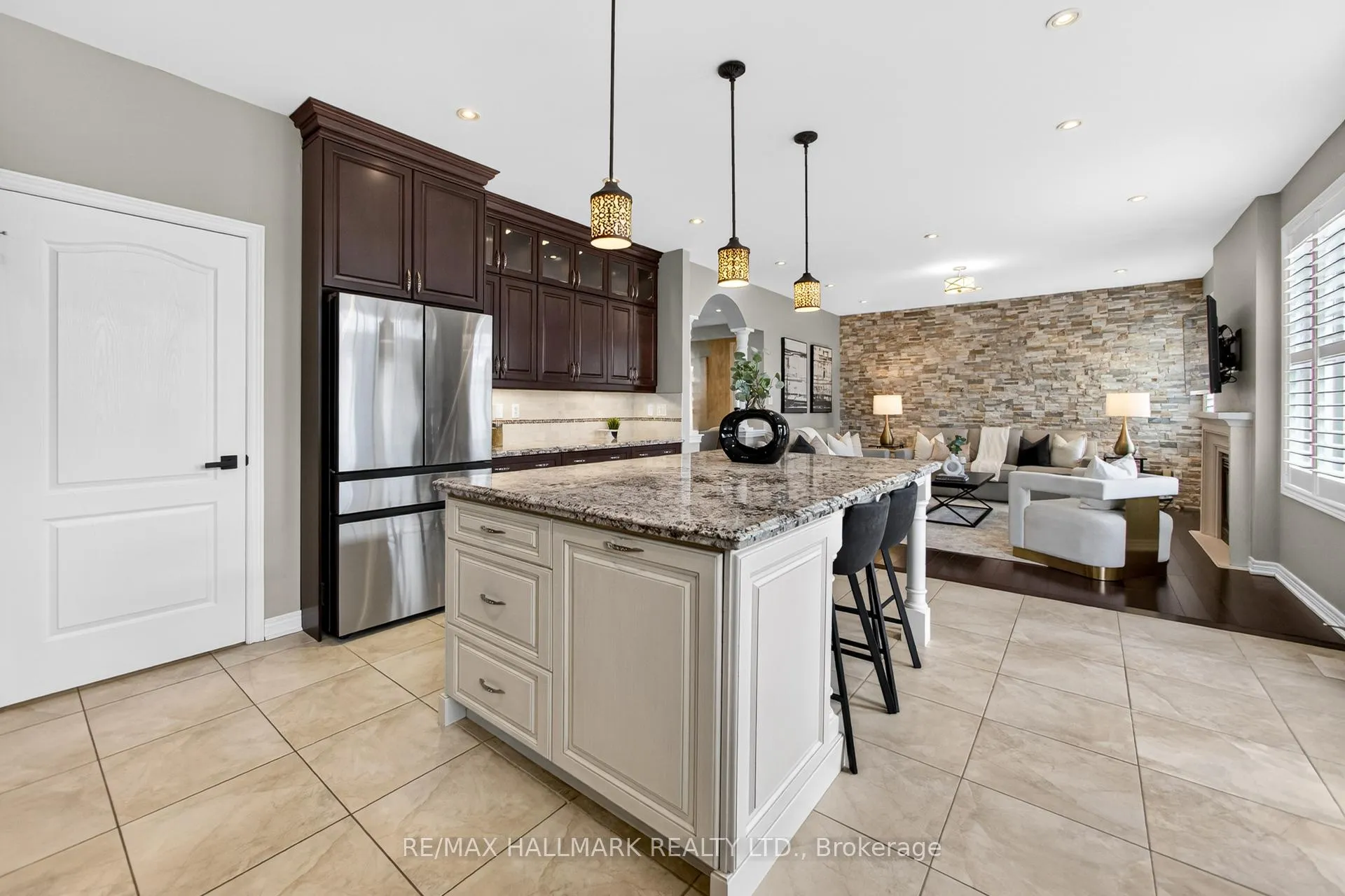 Photo 20 of 358 Malboeuf Court, Milton, Scott — HOMEH