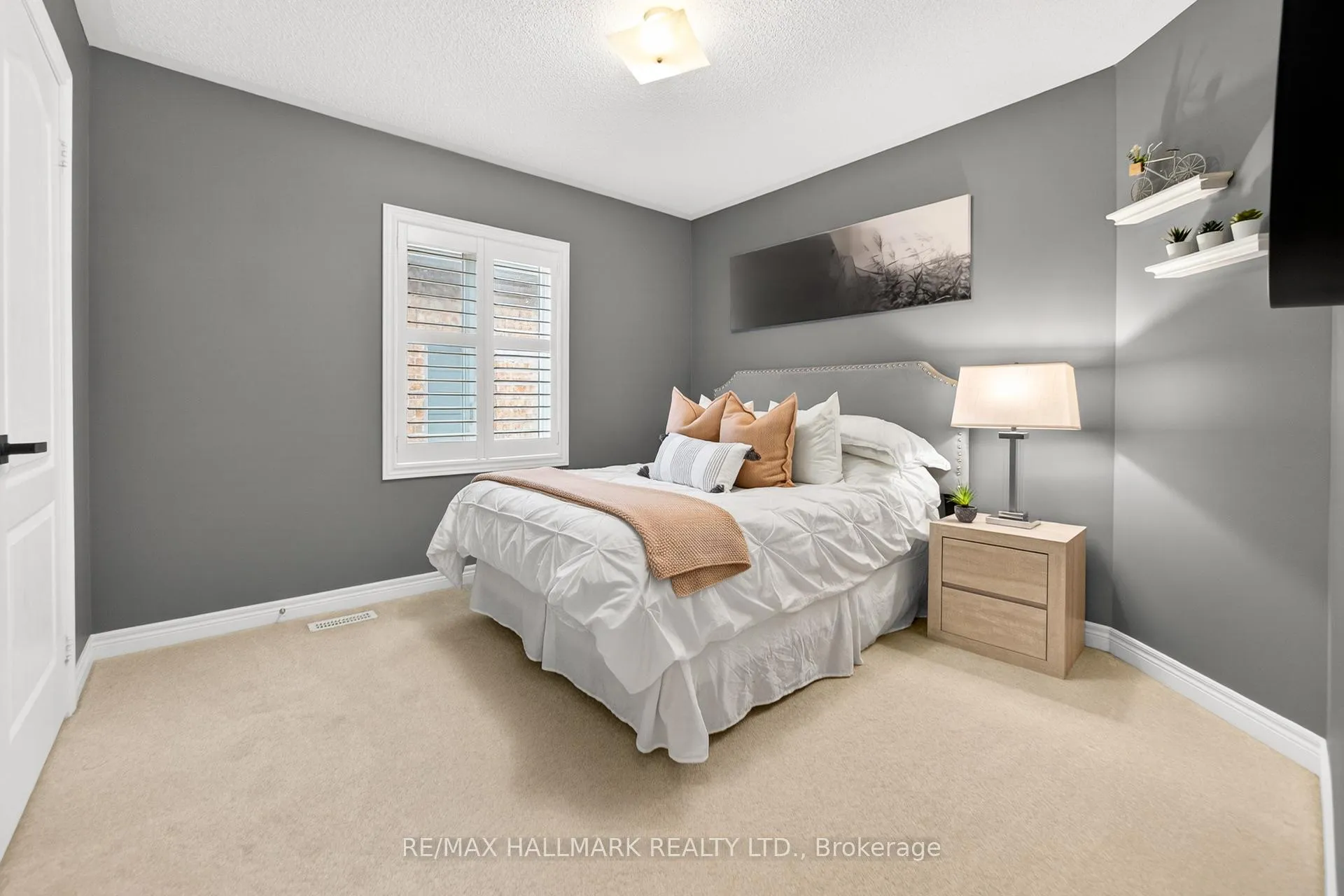 Photo 31 of 358 Malboeuf Court, Milton, Scott — HOMEH