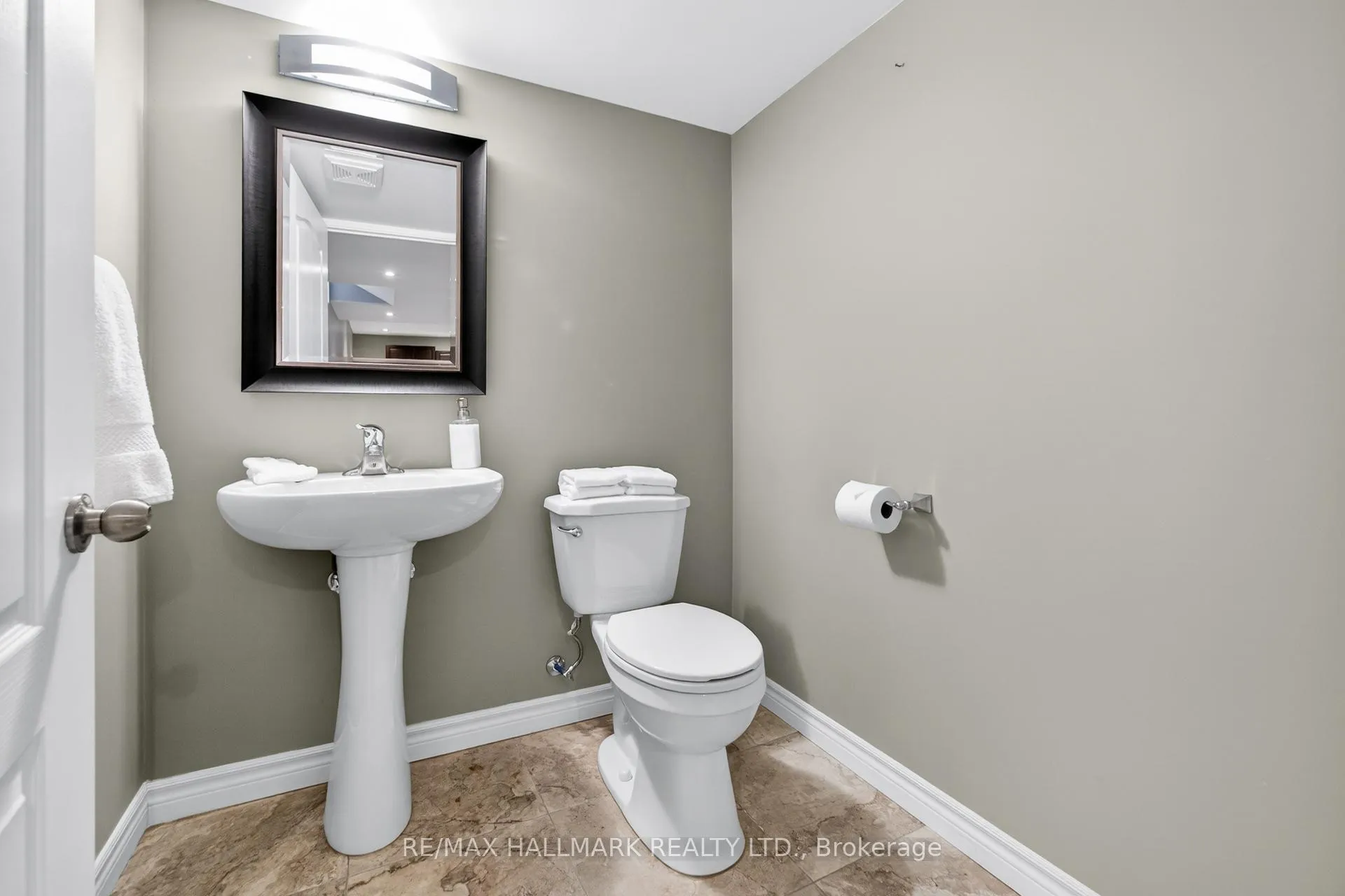 Photo 41 of 358 Malboeuf Court, Milton, Scott — HOMEH