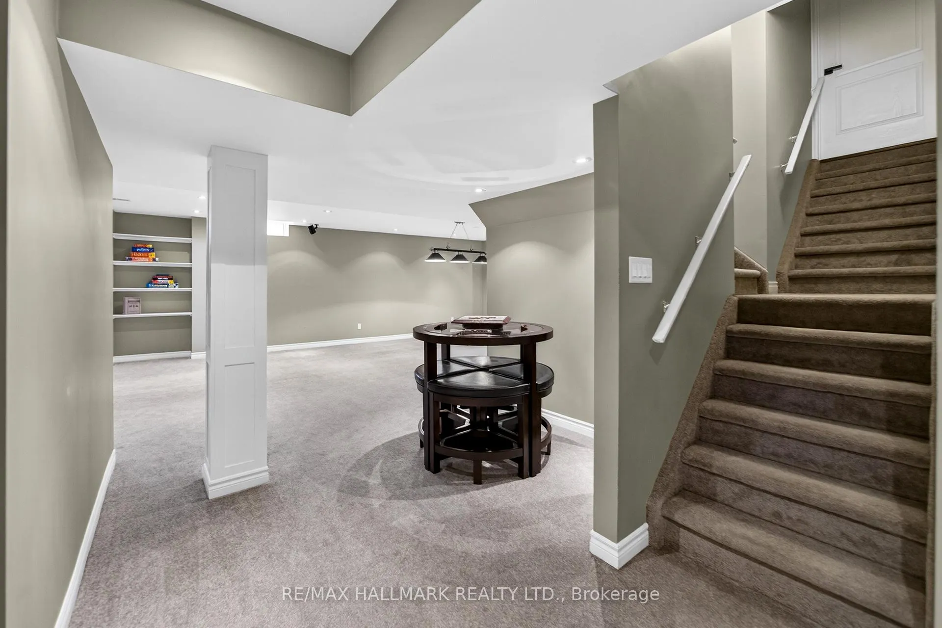 Photo 42 of 358 Malboeuf Court, Milton, Scott — HOMEH