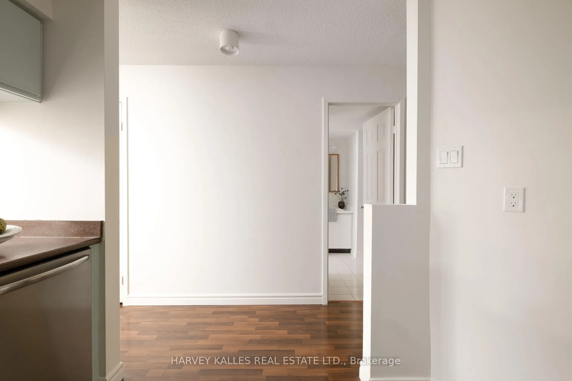 Photo 27 of Unit 106, 356 McRae Drive, Toronto, Leaside — HOMEH