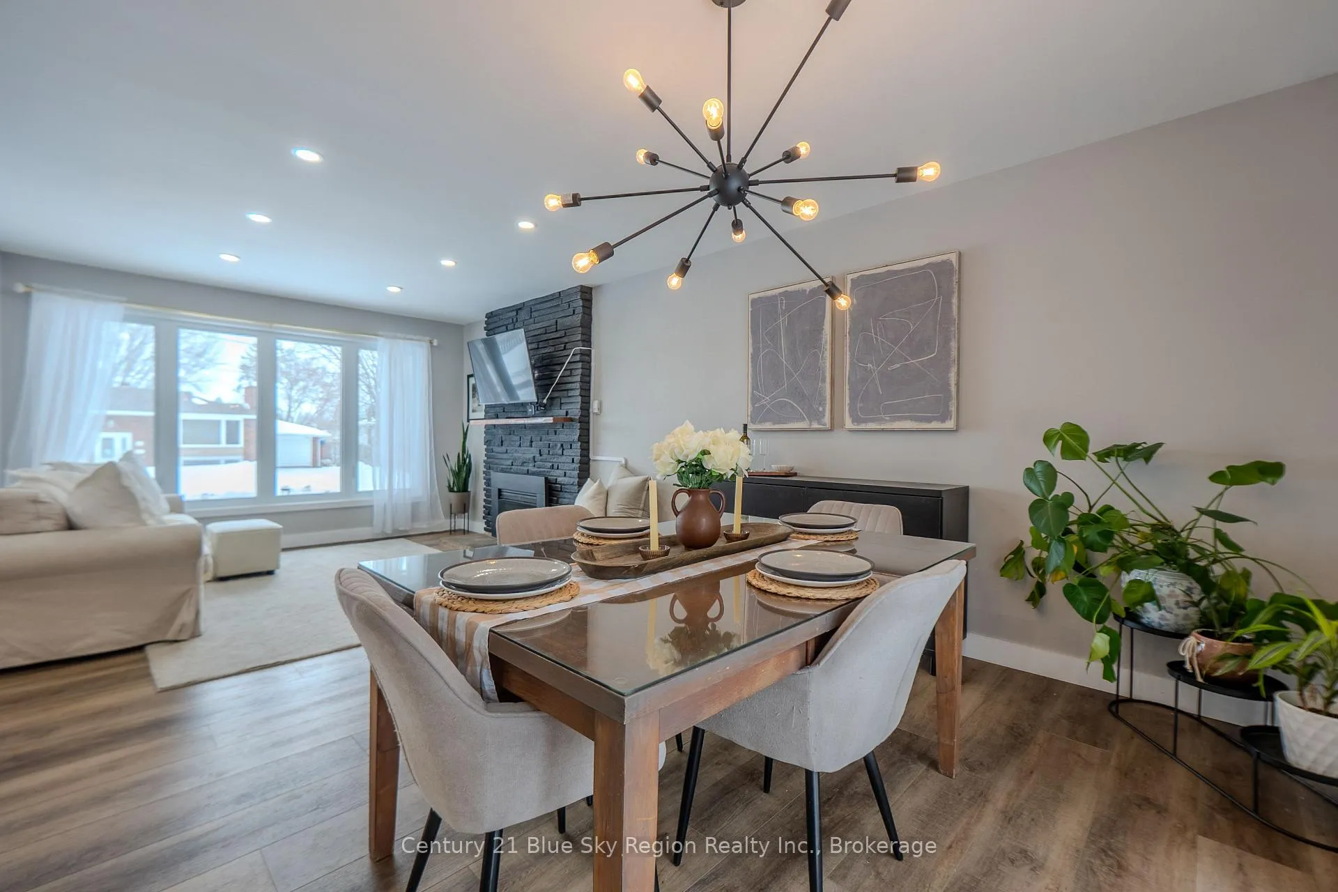 Photo 9 of 37 Superior Crescent, North Bay, Ferris — HOMEH