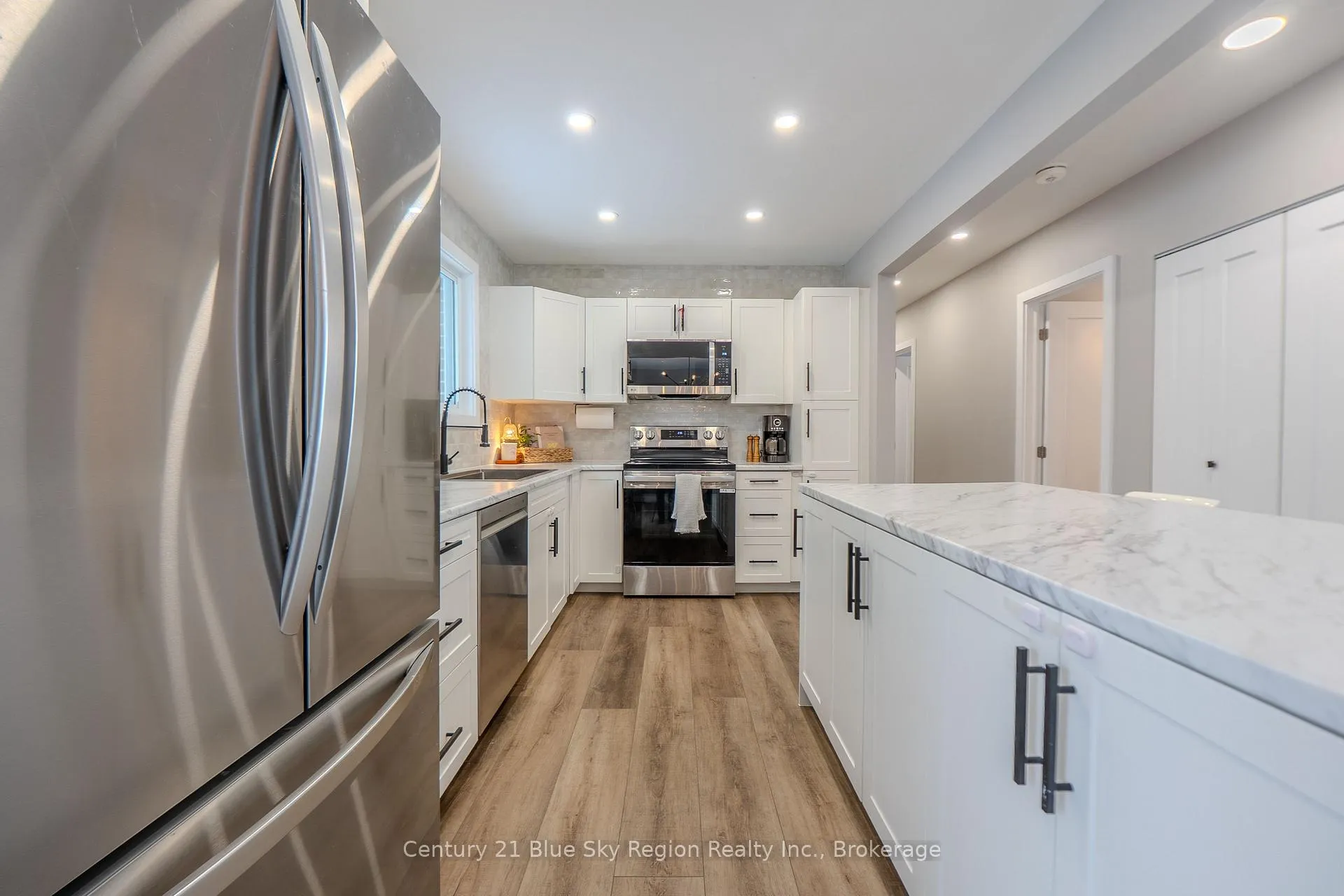Photo 10 of 37 Superior Crescent, North Bay, Ferris — HOMEH