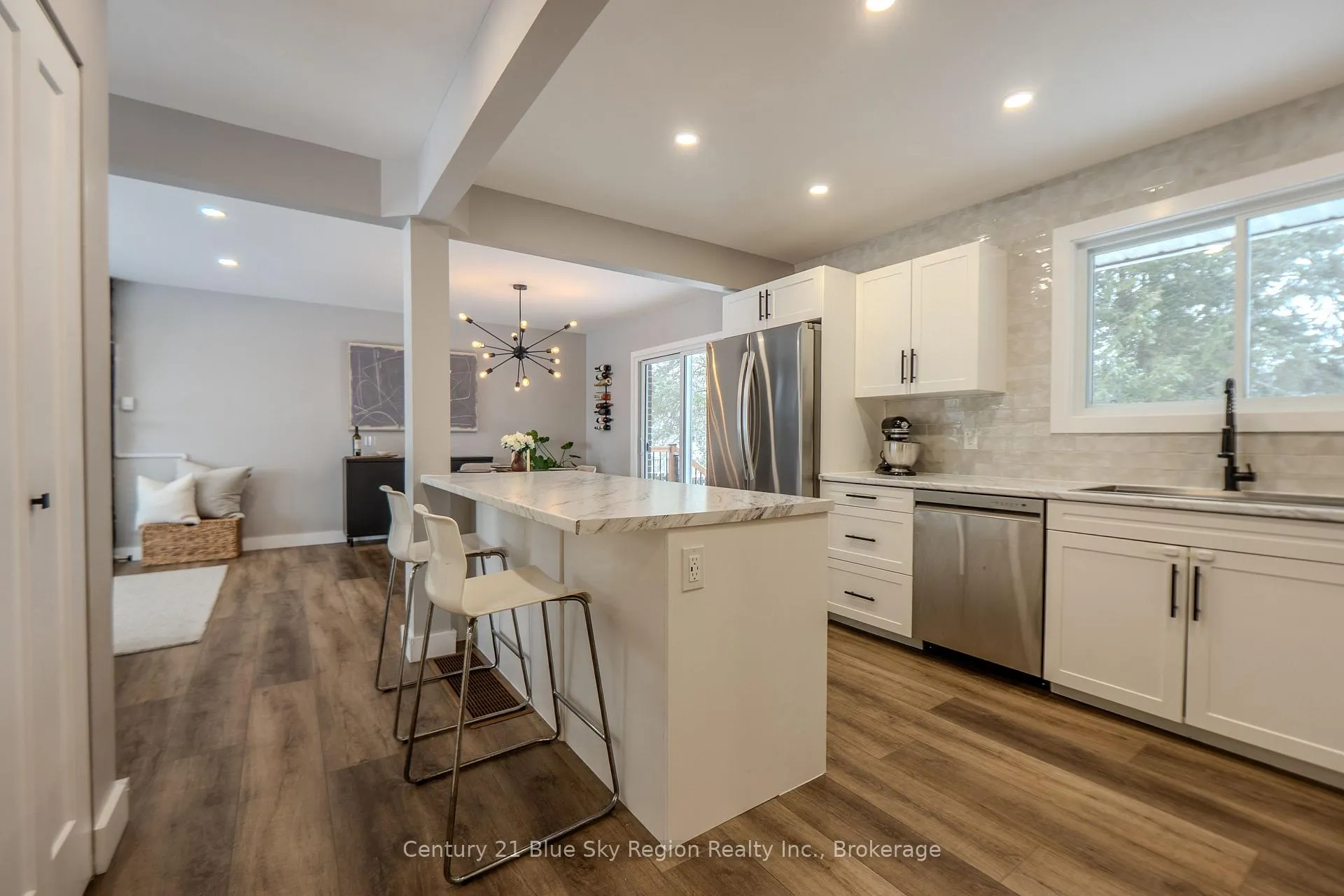 Photo 13 of 37 Superior Crescent, North Bay, Ferris — HOMEH