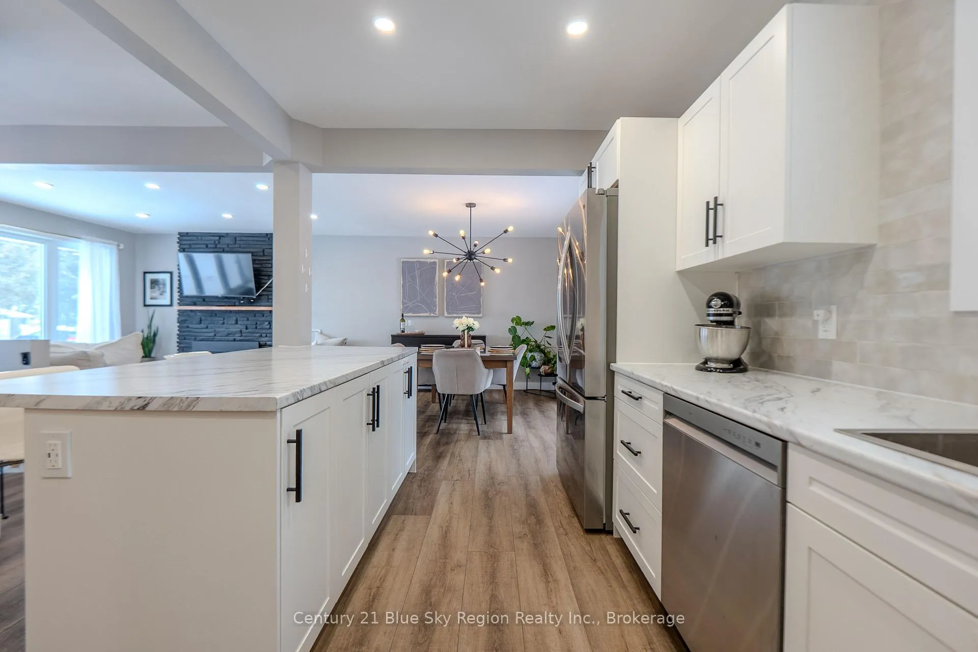 Photo 14 of 37 Superior Crescent, North Bay, Ferris — HOMEH