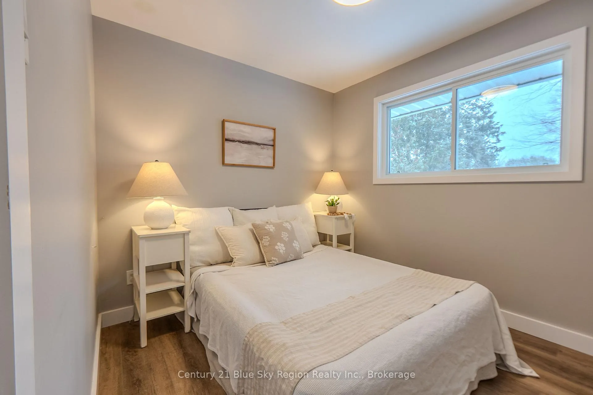 Photo 21 of 37 Superior Crescent, North Bay, Ferris — HOMEH