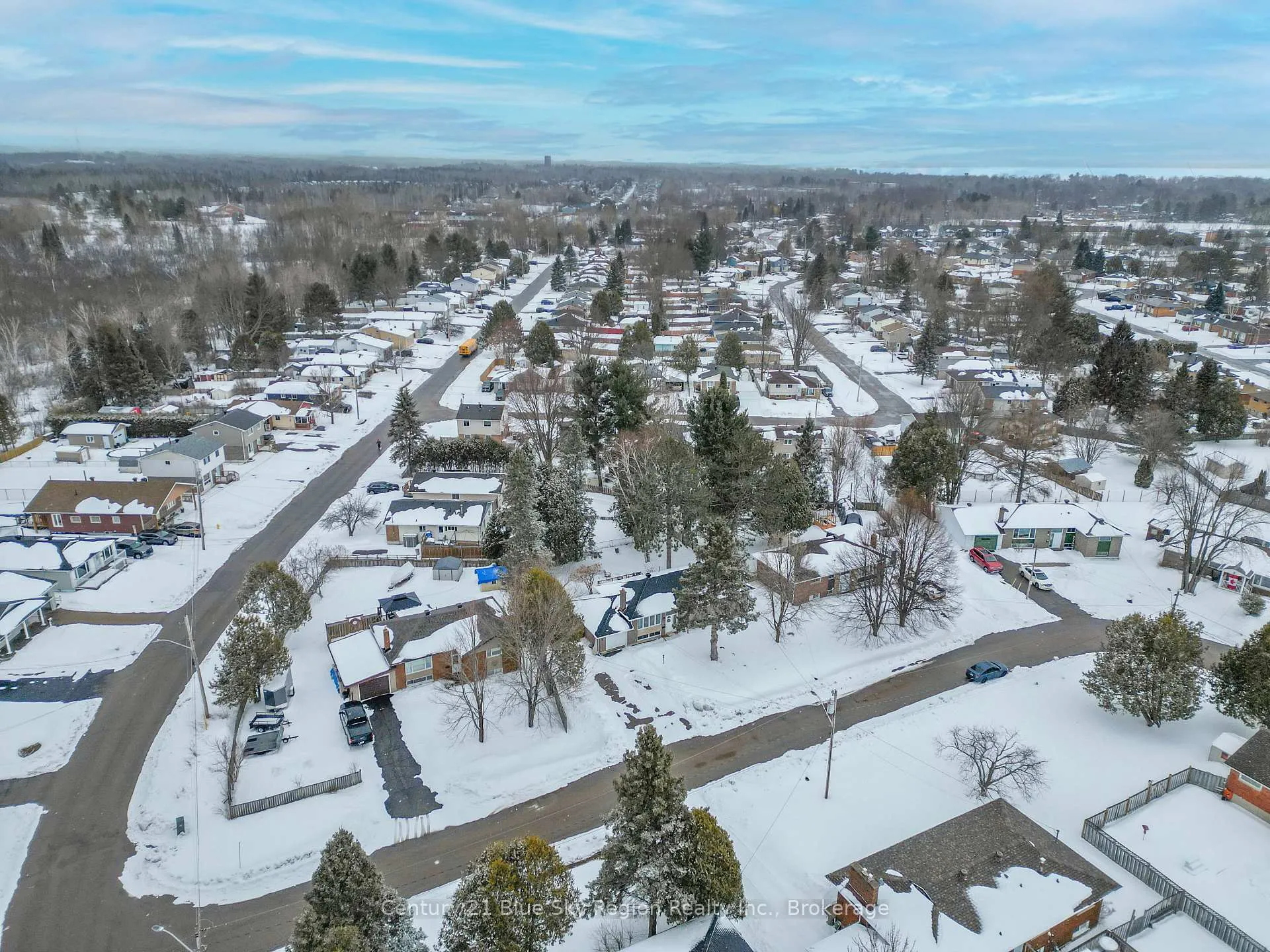 Photo 46 of 37 Superior Crescent, North Bay, Ferris — HOMEH