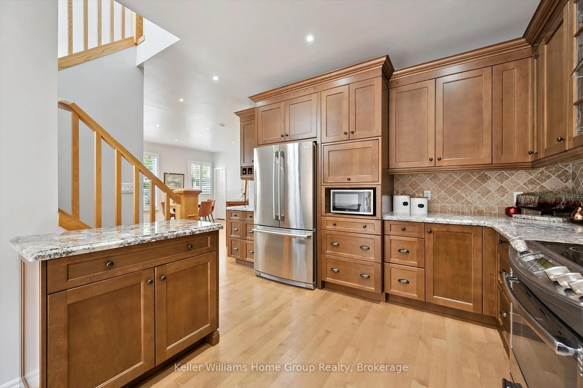 Photo 11 of 18 Geddes Crescent, Guelph, Kortright West — HOMEH