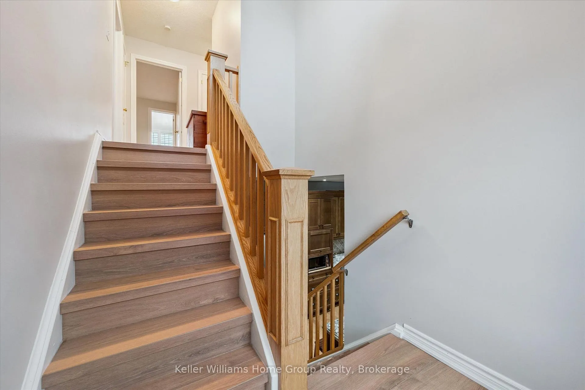Photo 13 of 18 Geddes Crescent, Guelph, Kortright West — HOMEH