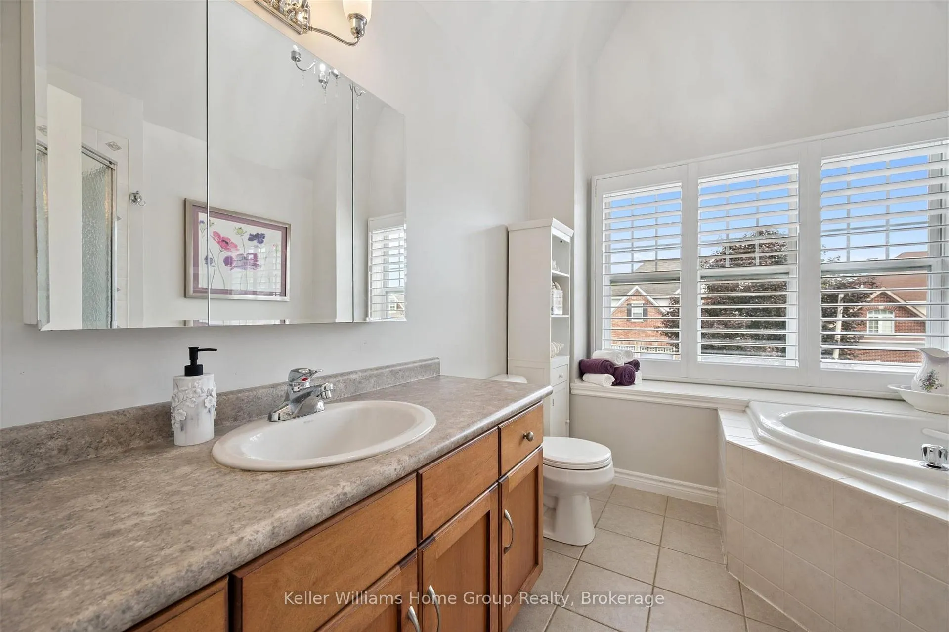 Photo 16 of 18 Geddes Crescent, Guelph, Kortright West — HOMEH