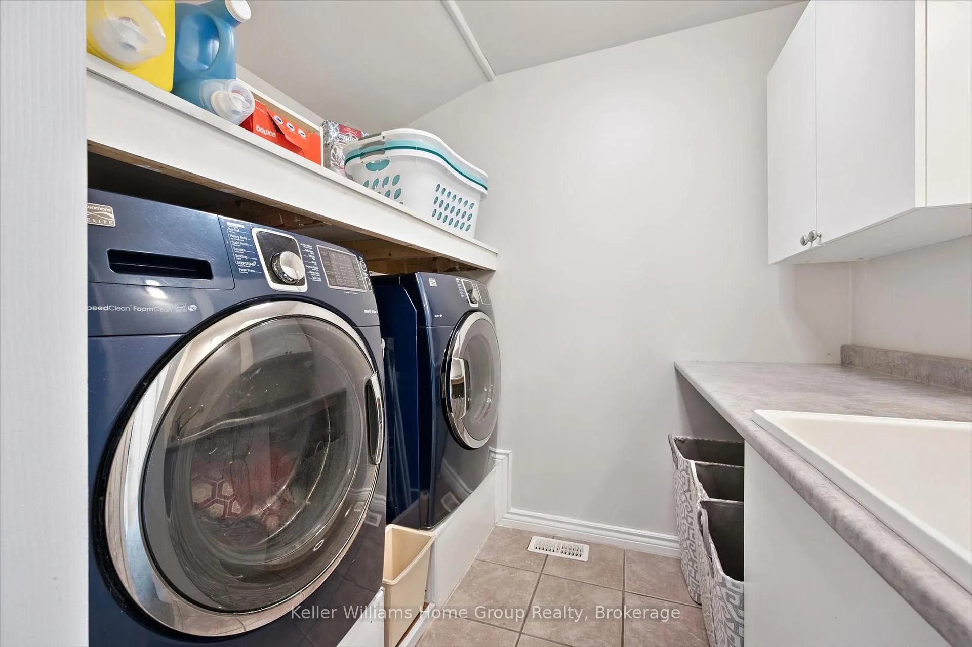 Photo 19 of 18 Geddes Crescent, Guelph, Kortright West — HOMEH
