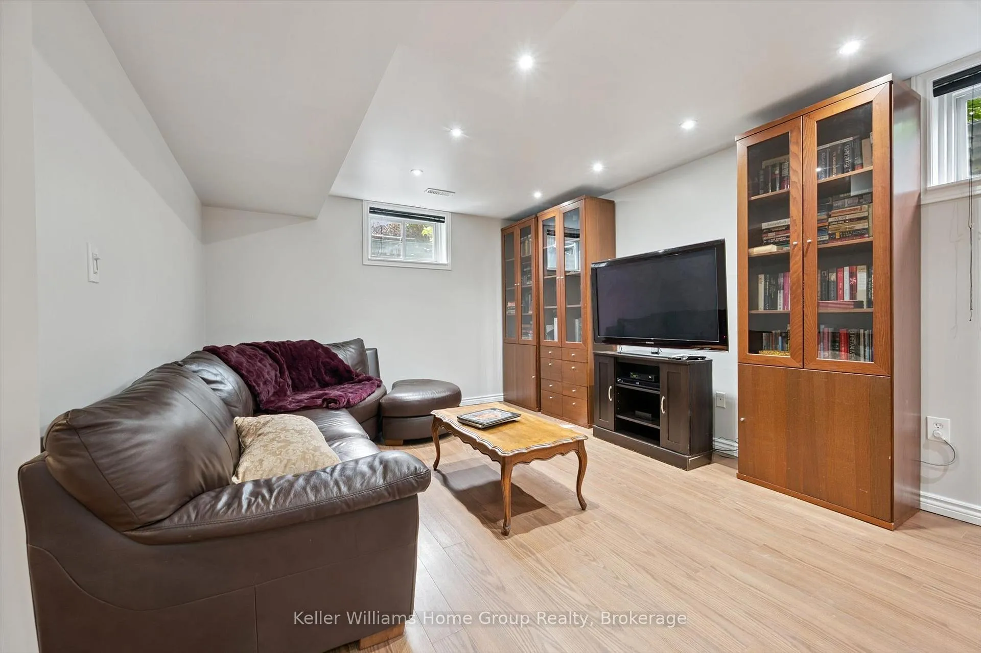 Photo 23 of 18 Geddes Crescent, Guelph, Kortright West — HOMEH