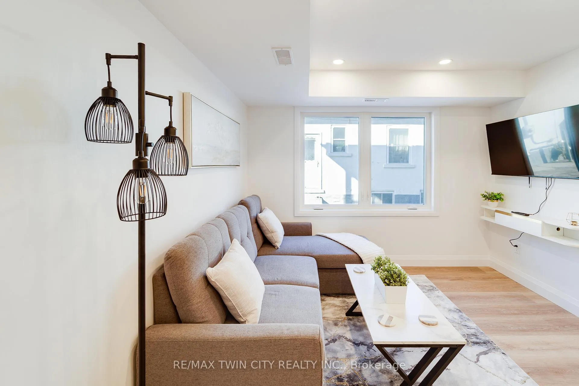 Photo 3 of Unit 1, 823 Stirling Avenue S, Kitchener — HOMEH