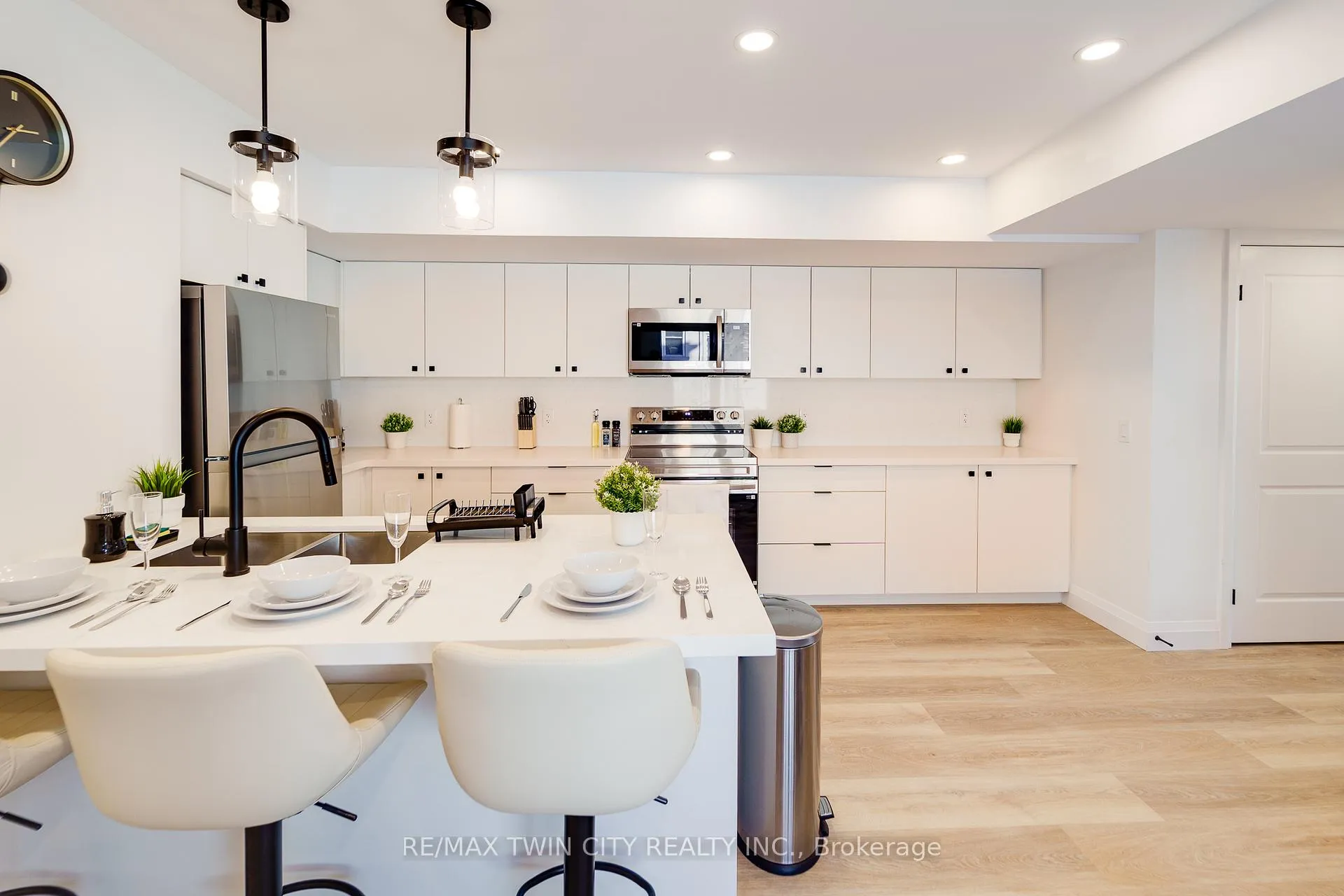 Photo 5 of Unit 1, 823 Stirling Avenue S, Kitchener — HOMEH