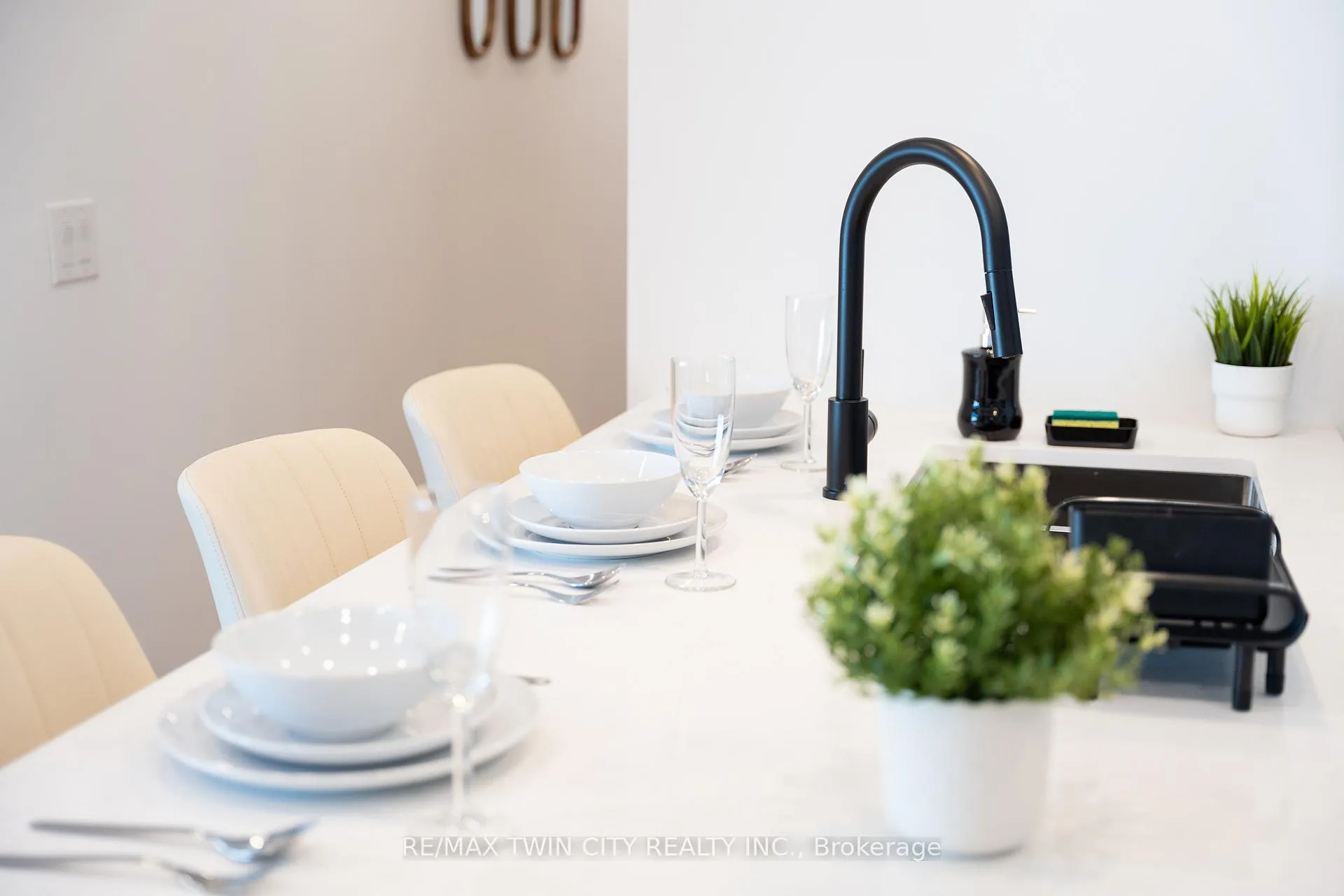 Photo 16 of Unit 1, 823 Stirling Avenue S, Kitchener — HOMEH