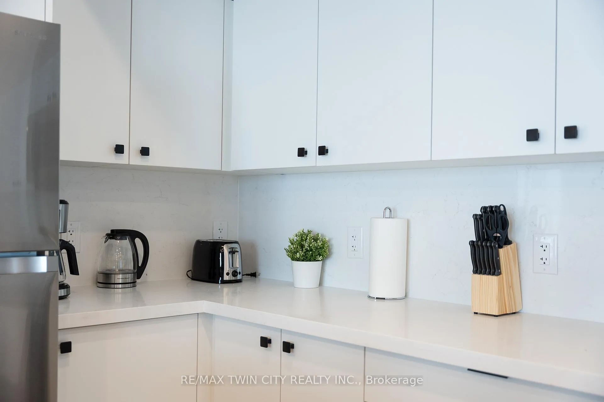 Photo 18 of Unit 1, 823 Stirling Avenue S, Kitchener — HOMEH