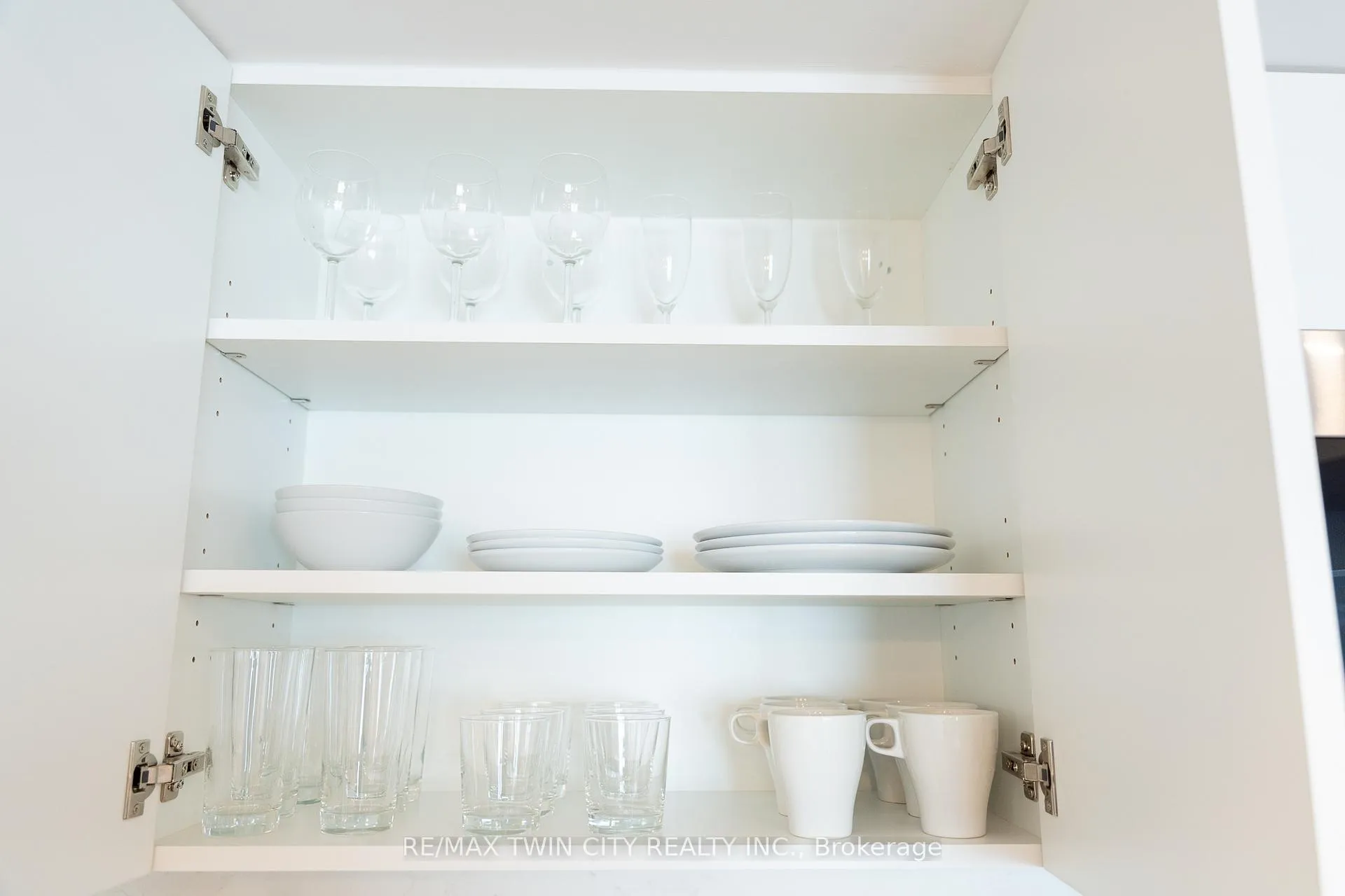 Photo 20 of Unit 1, 823 Stirling Avenue S, Kitchener — HOMEH