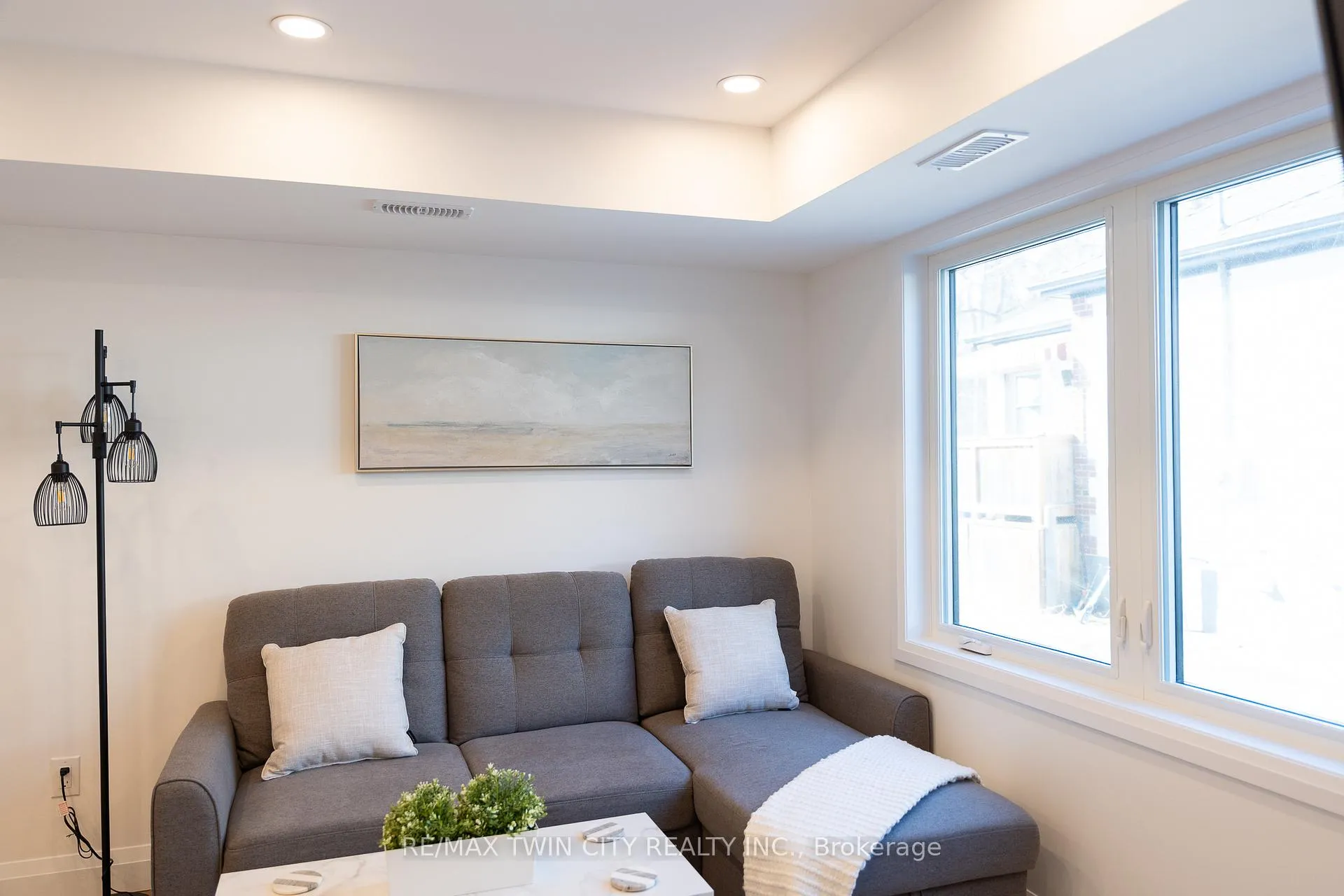 Photo 24 of Unit 1, 823 Stirling Avenue S, Kitchener — HOMEH