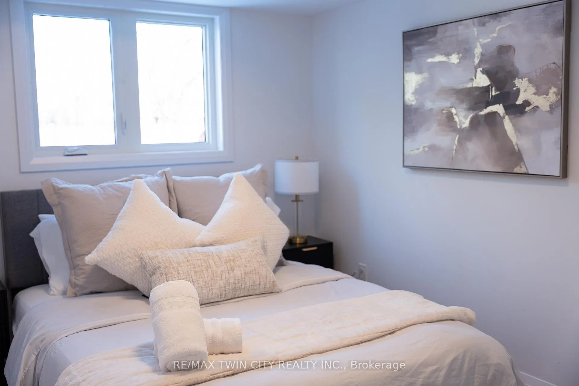 Photo 27 of Unit 1, 823 Stirling Avenue S, Kitchener — HOMEH