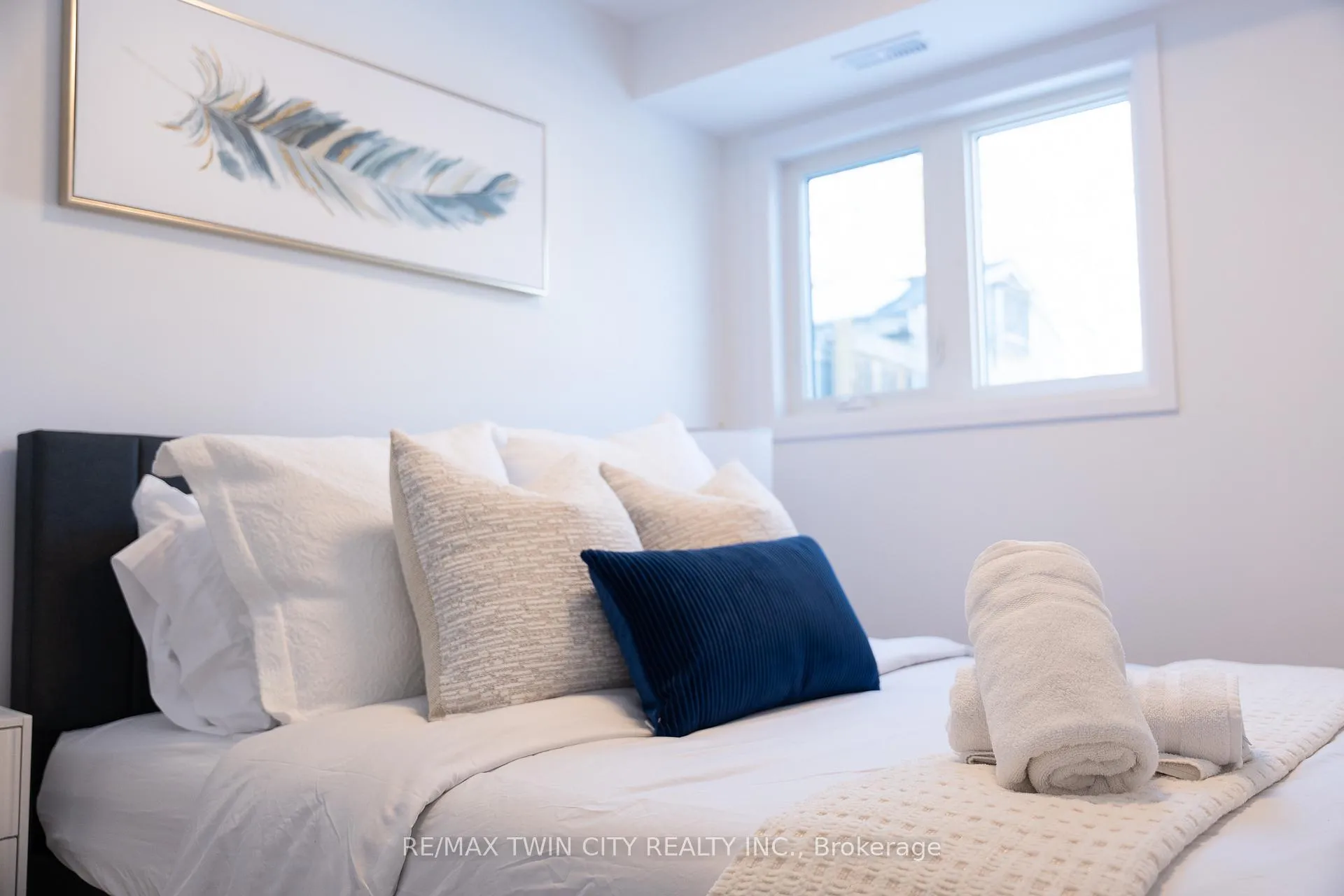 Photo 28 of Unit 1, 823 Stirling Avenue S, Kitchener — HOMEH