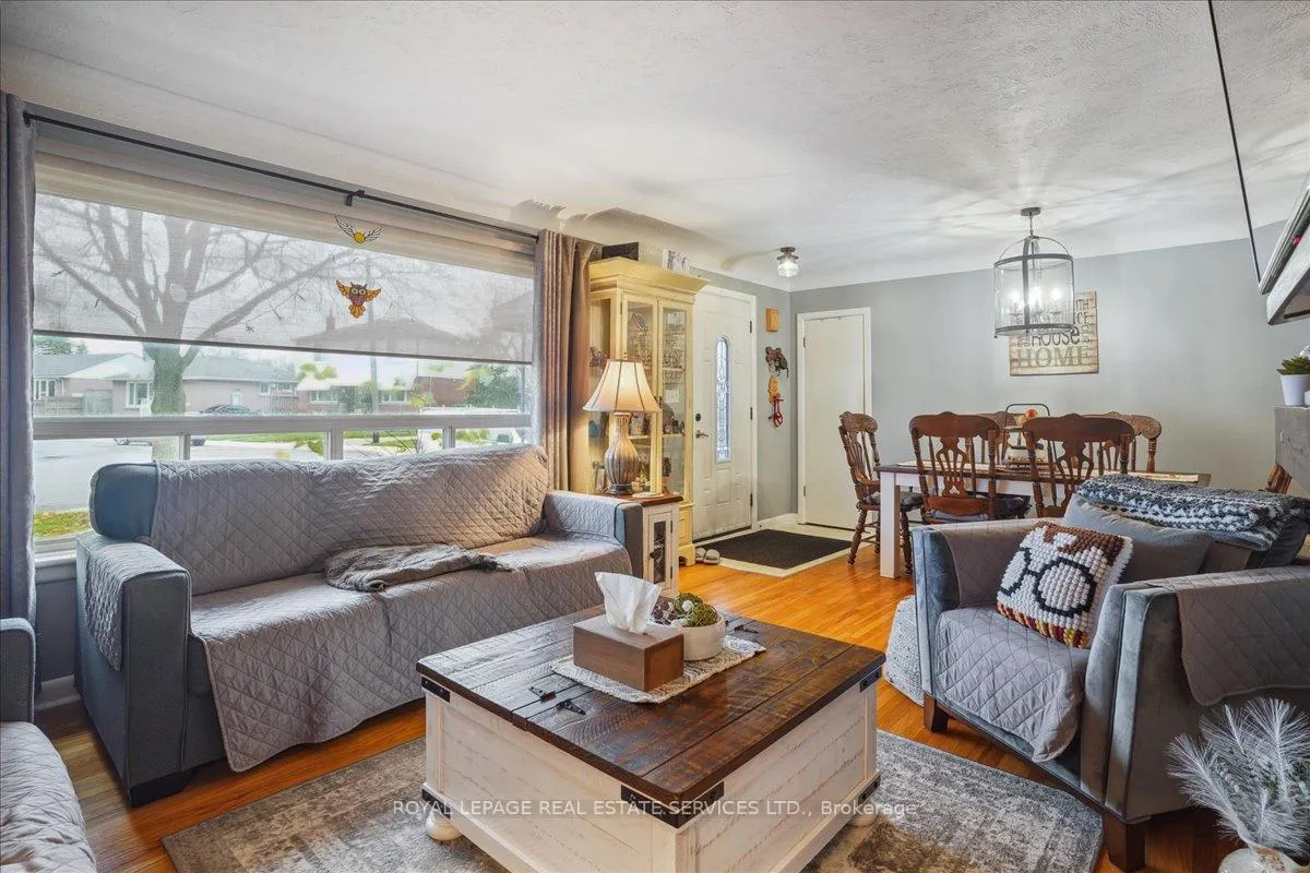 Photo 10 of 391 East 16th Street, Hamilton, Hill Park — HOMEH