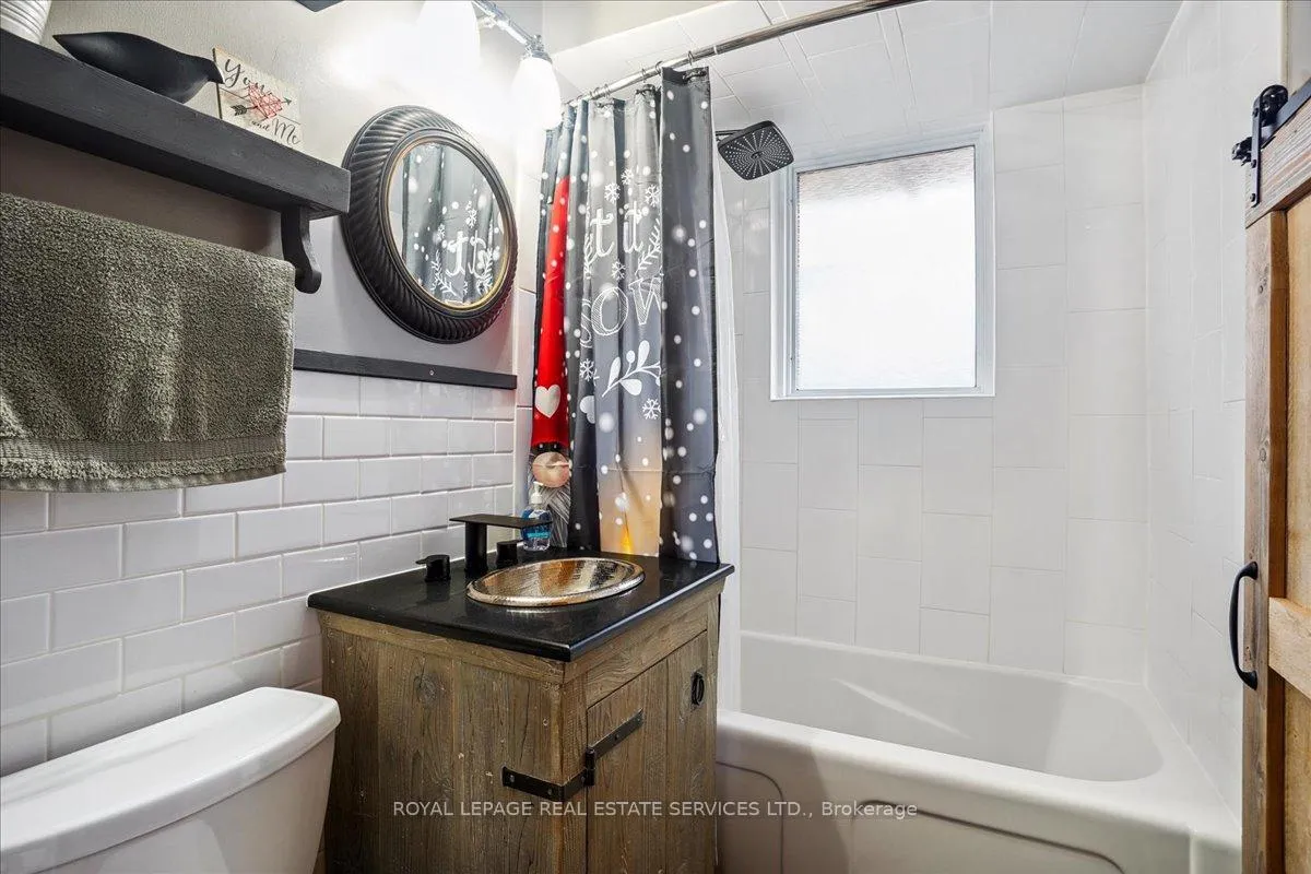 Photo 14 of 391 East 16th Street, Hamilton, Hill Park — HOMEH