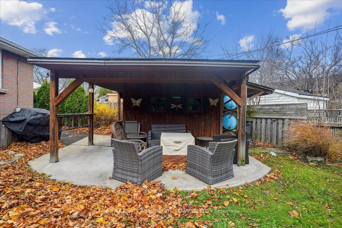 Photo 17 of 391 East 16th Street, Hamilton, Hill Park — HOMEH