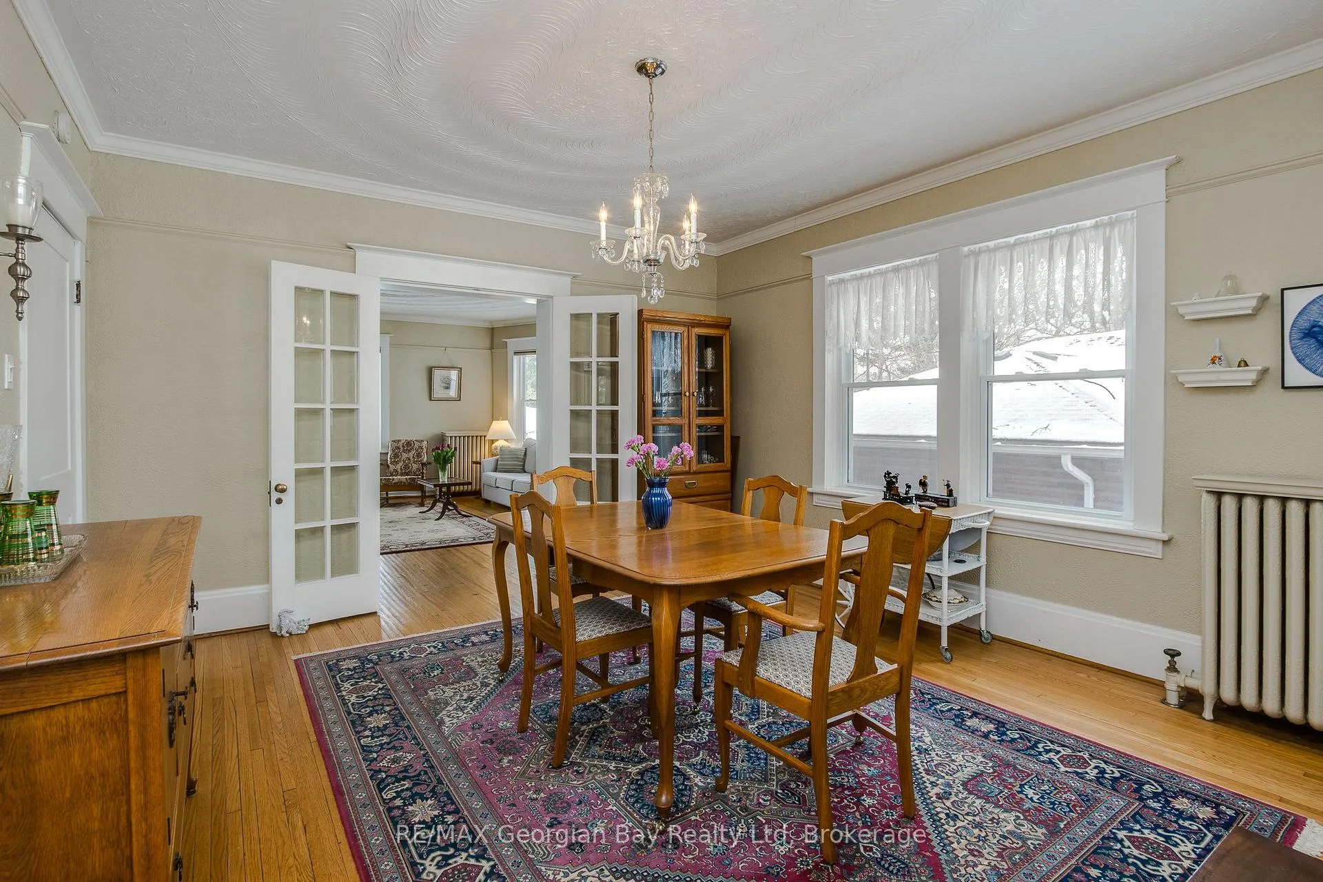 Photo 5 of 299 Fifth Street, Midland — HOMEH