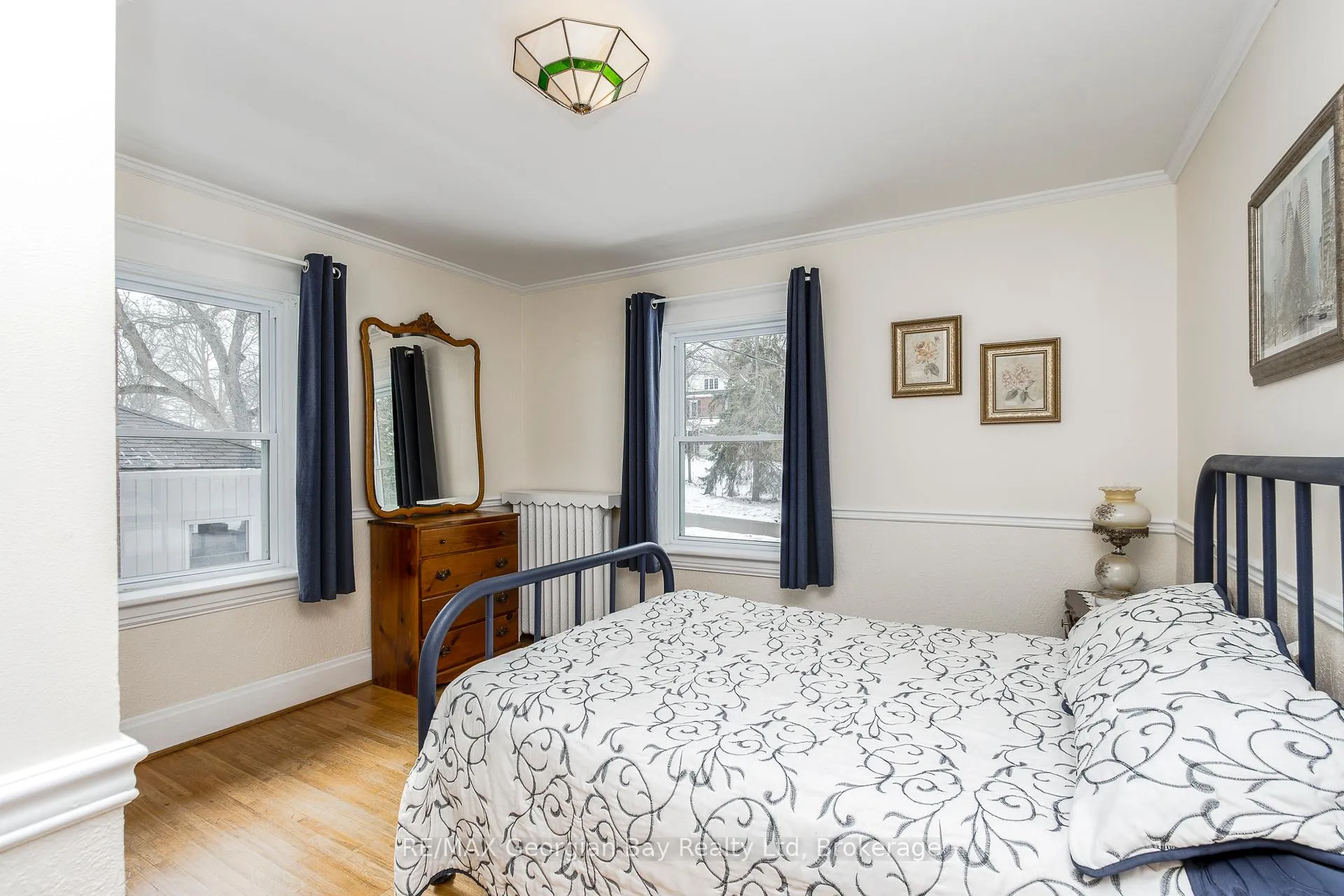 Photo 15 of 299 Fifth Street, Midland — HOMEH