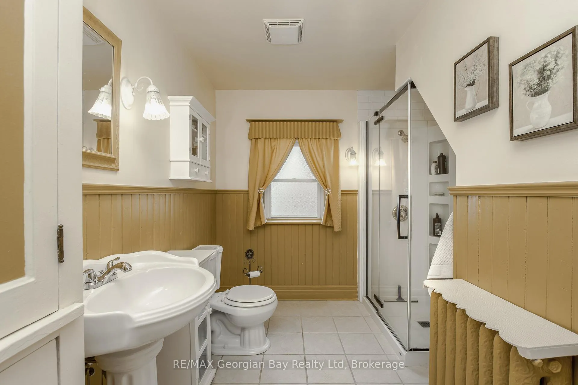 Photo 17 of 299 Fifth Street, Midland — HOMEH